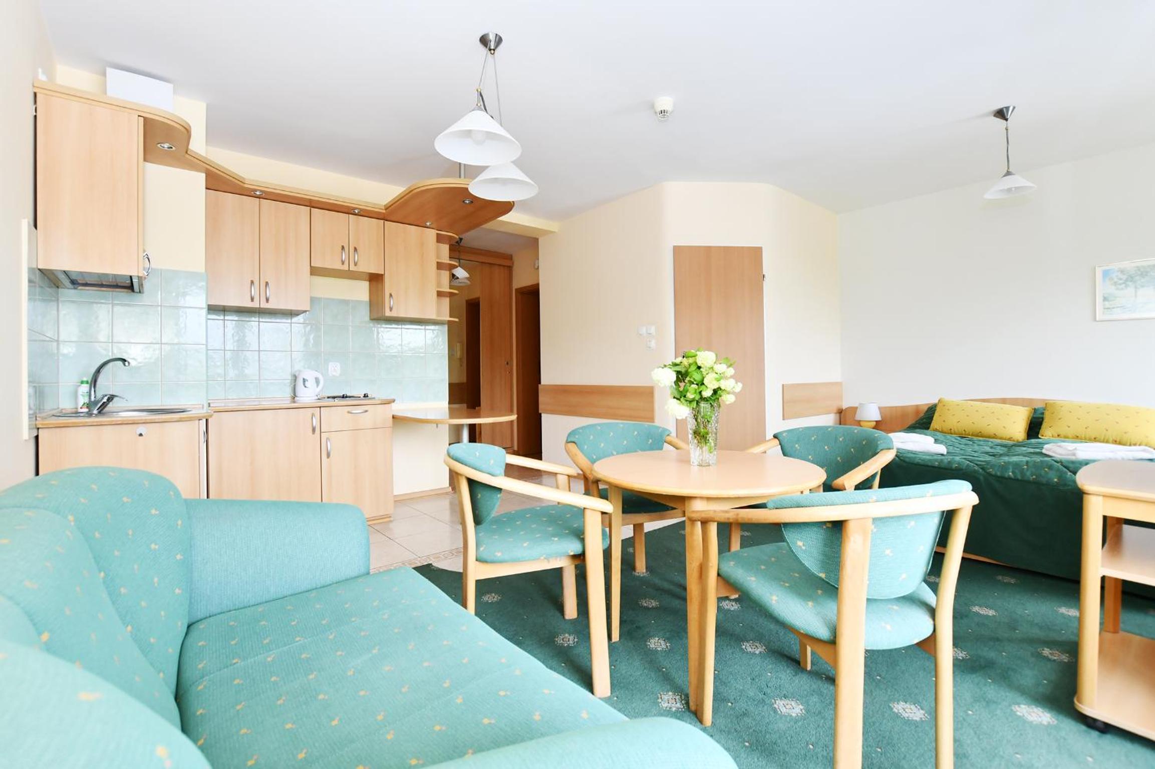 One-Bedroom Apartment - Photo 9