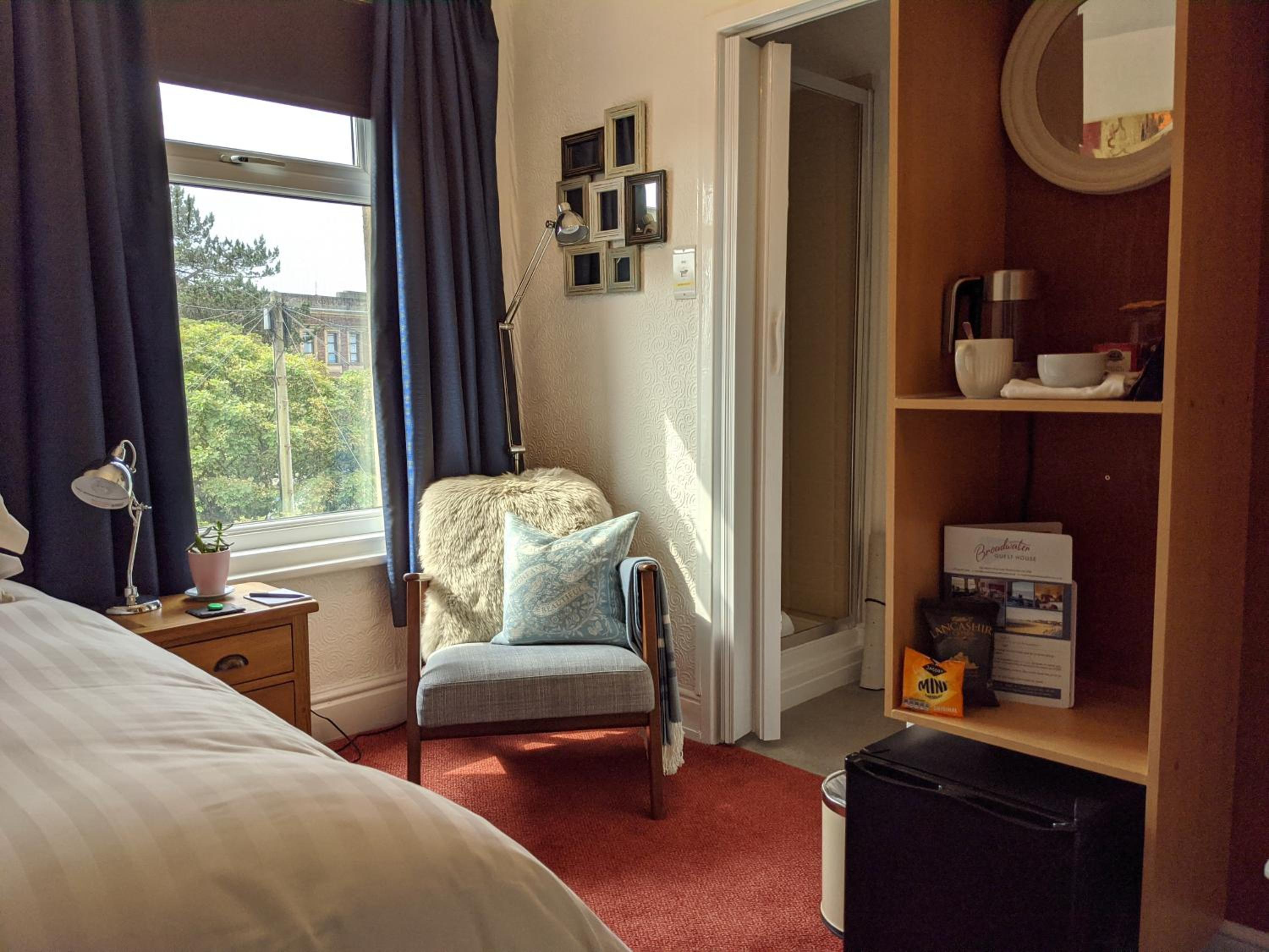 Classic Single Room with Shower