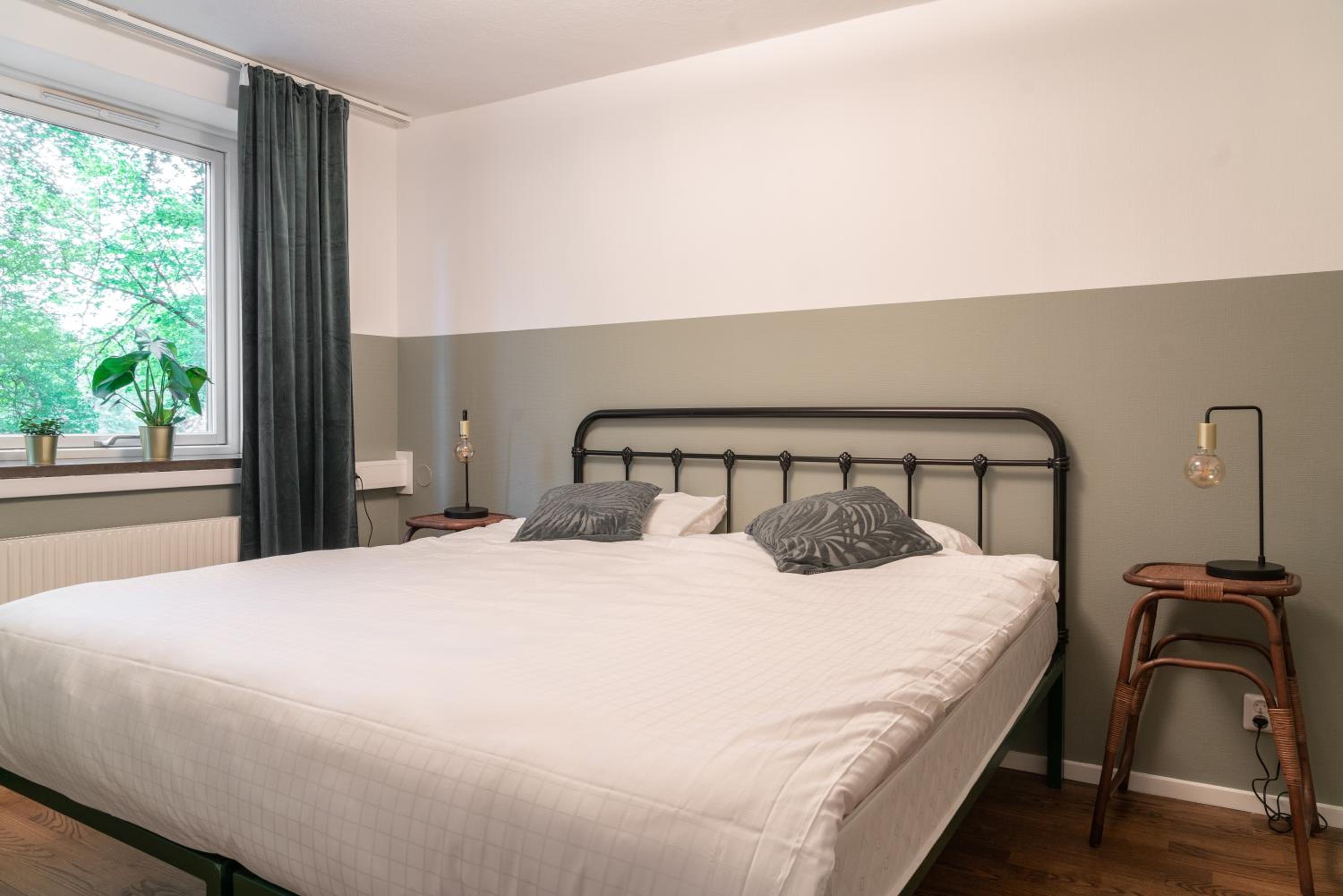 Deluxe Room - Photo 2