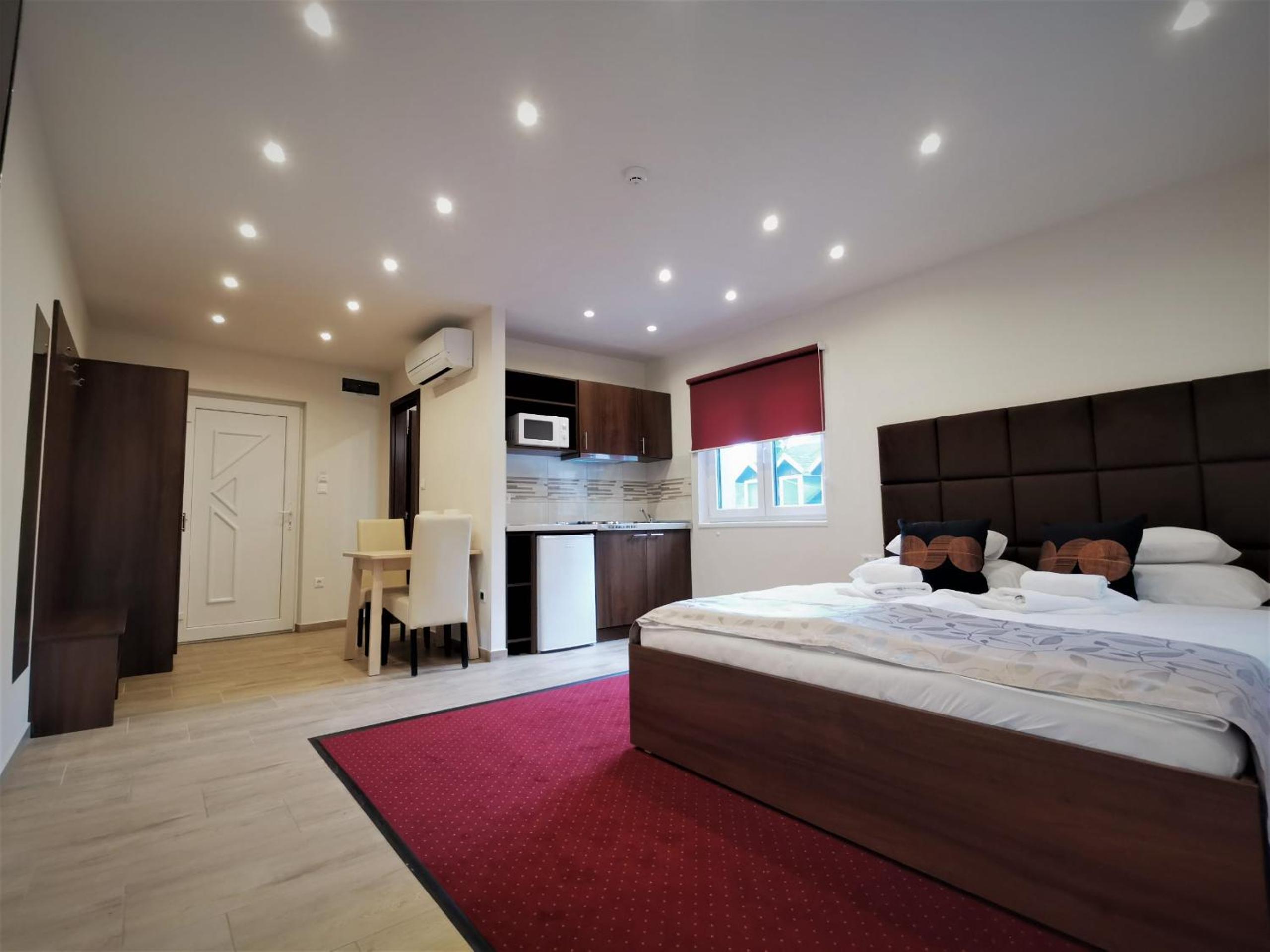 Double Room with Balcony photo 1