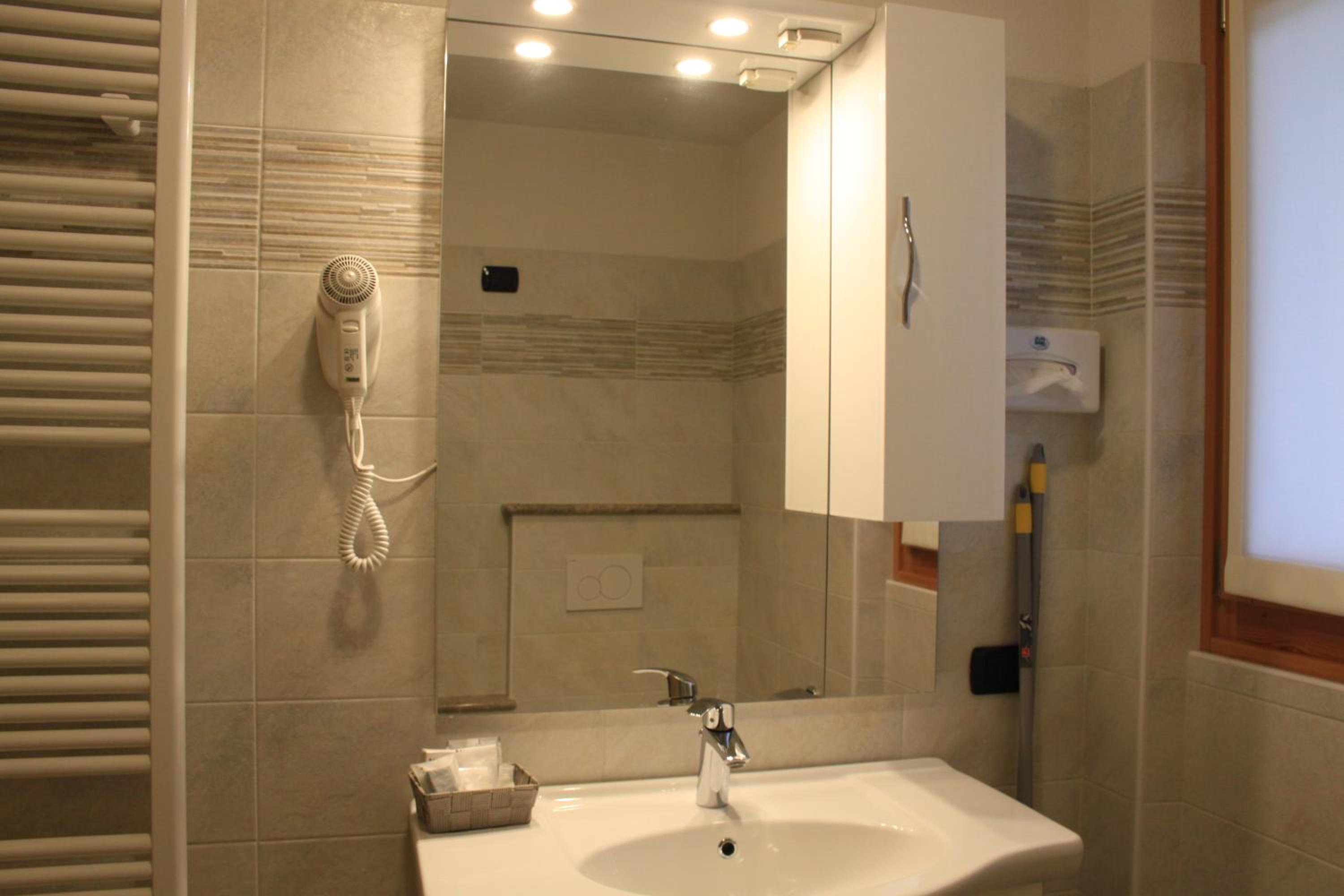Superior Chalet - Photo 12