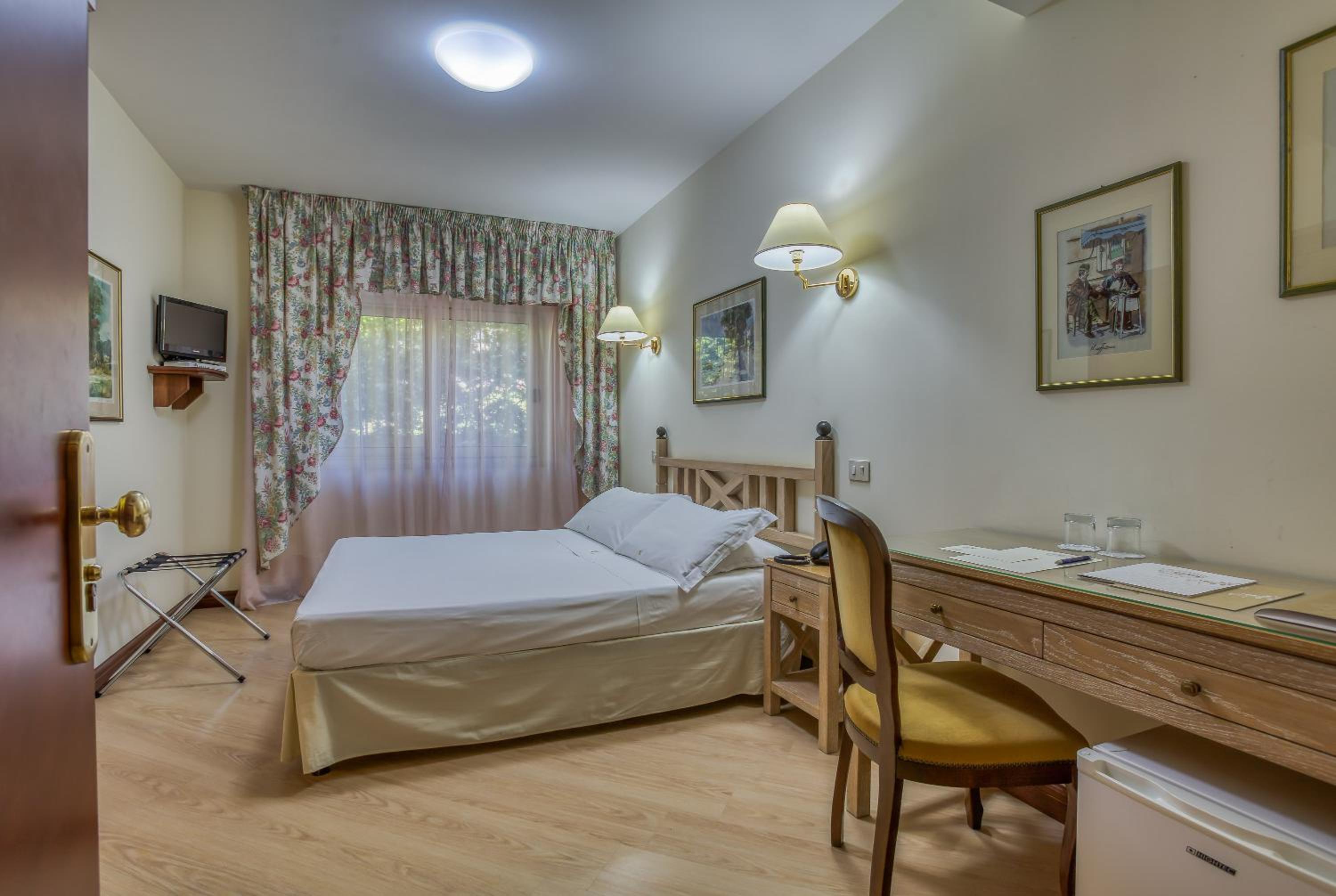 Standard Double Room photo 1