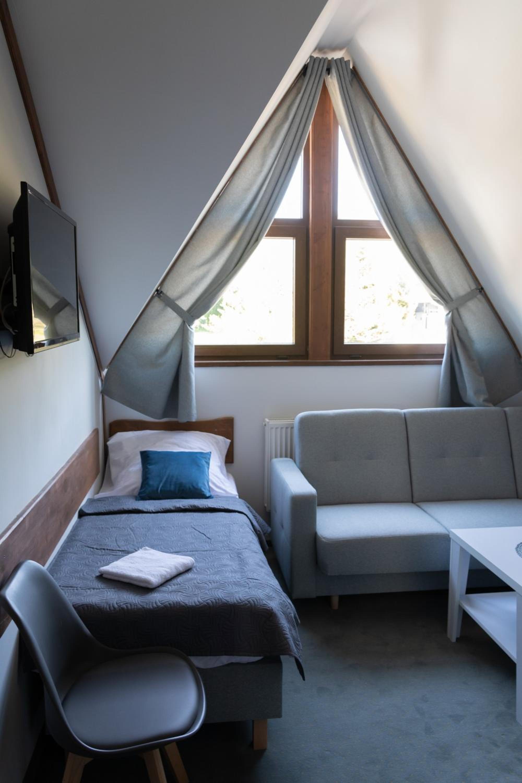 Double Room - Photo 5