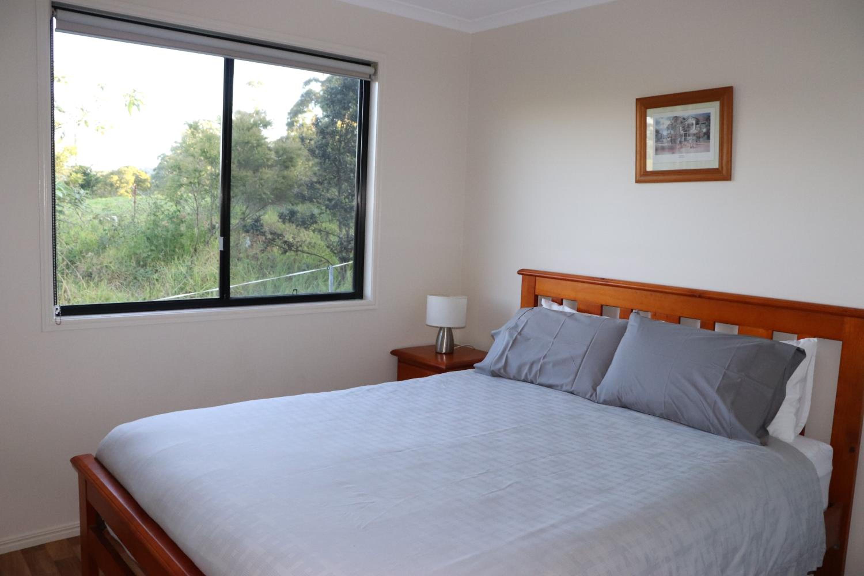 Whipbird Cabin - two bedroom photo 2