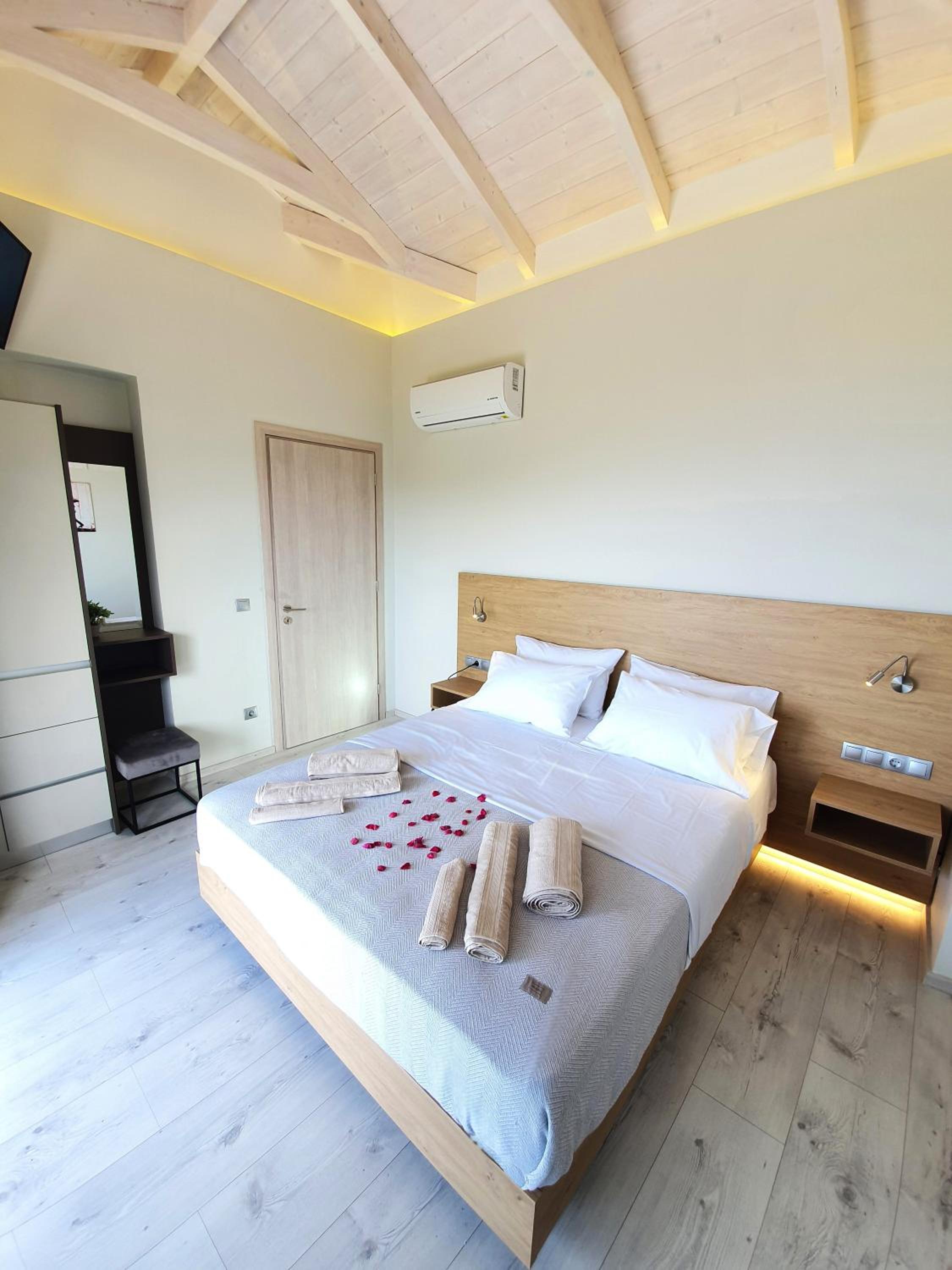 Two-Bedroom Villa photo 1