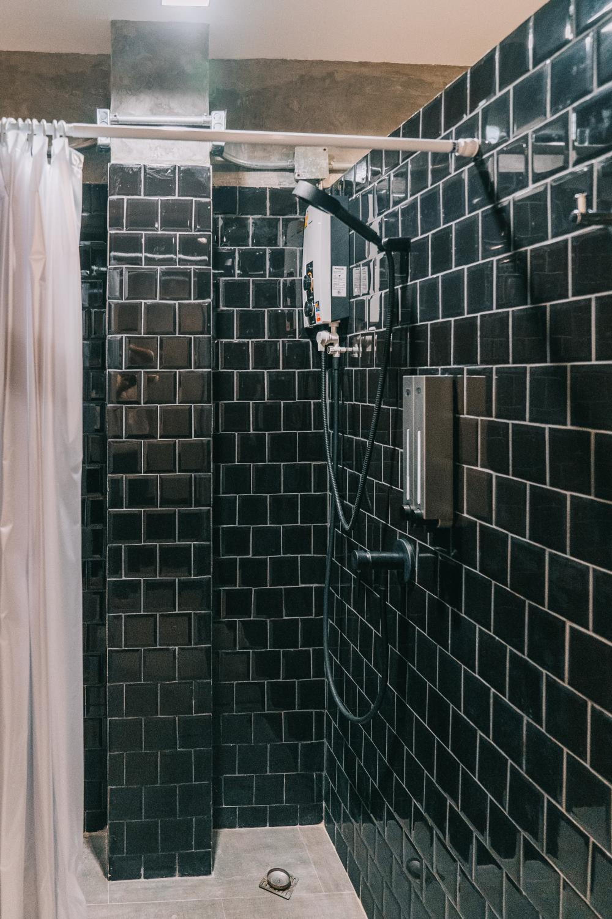 Standard Twin Room with Shared Bathroom photo 2