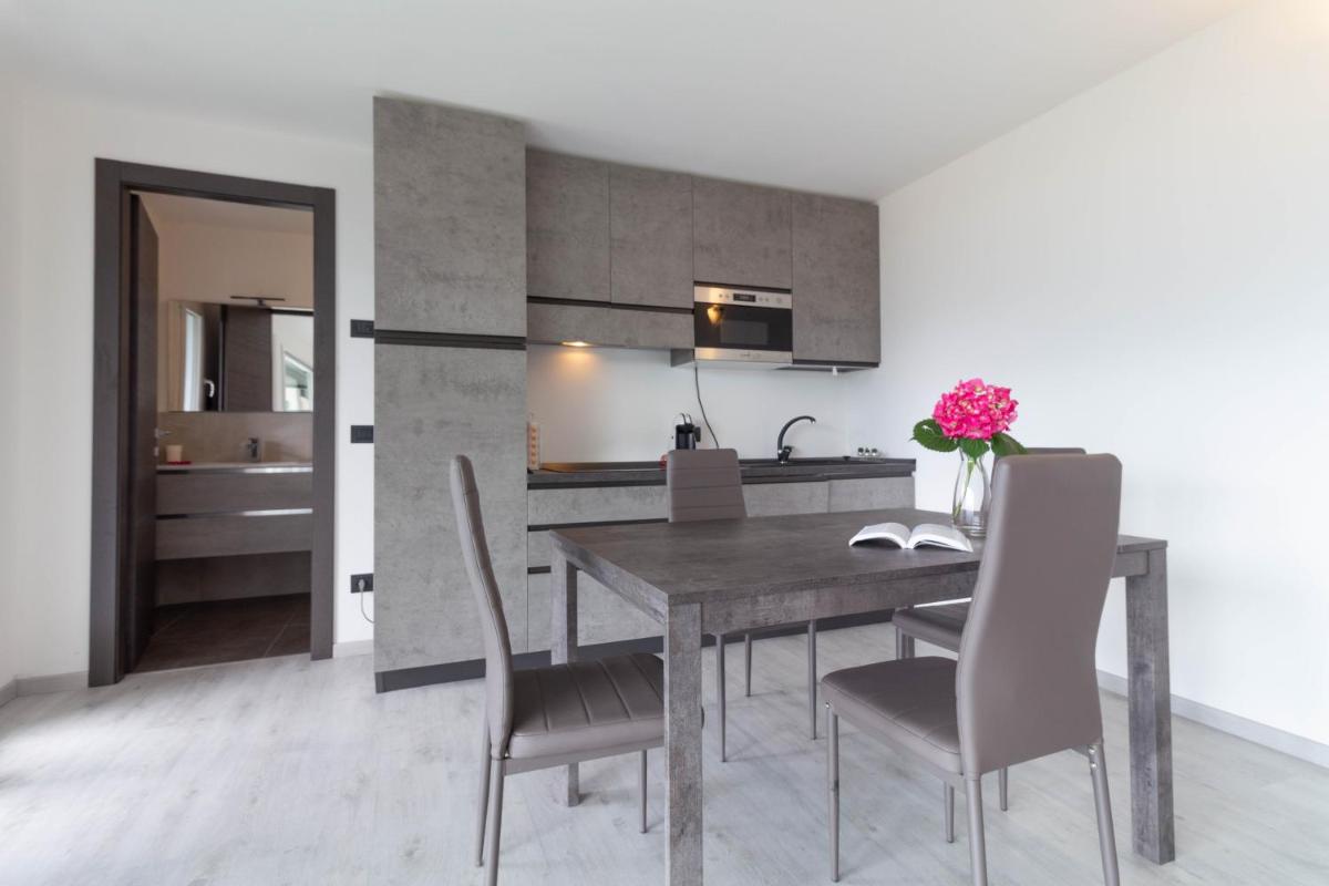 Studio Apartment photo 3