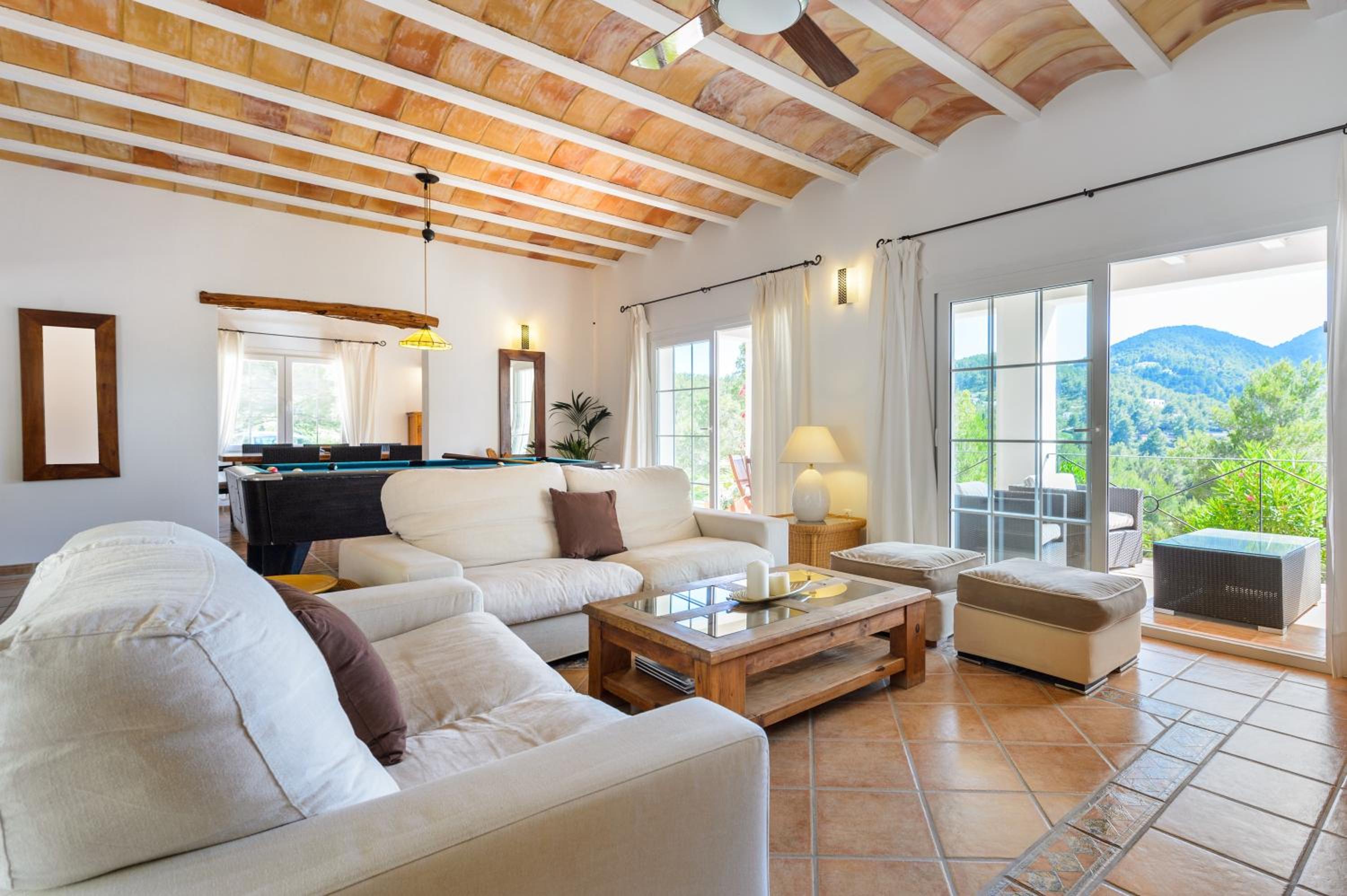 Villa con vistas al jardín