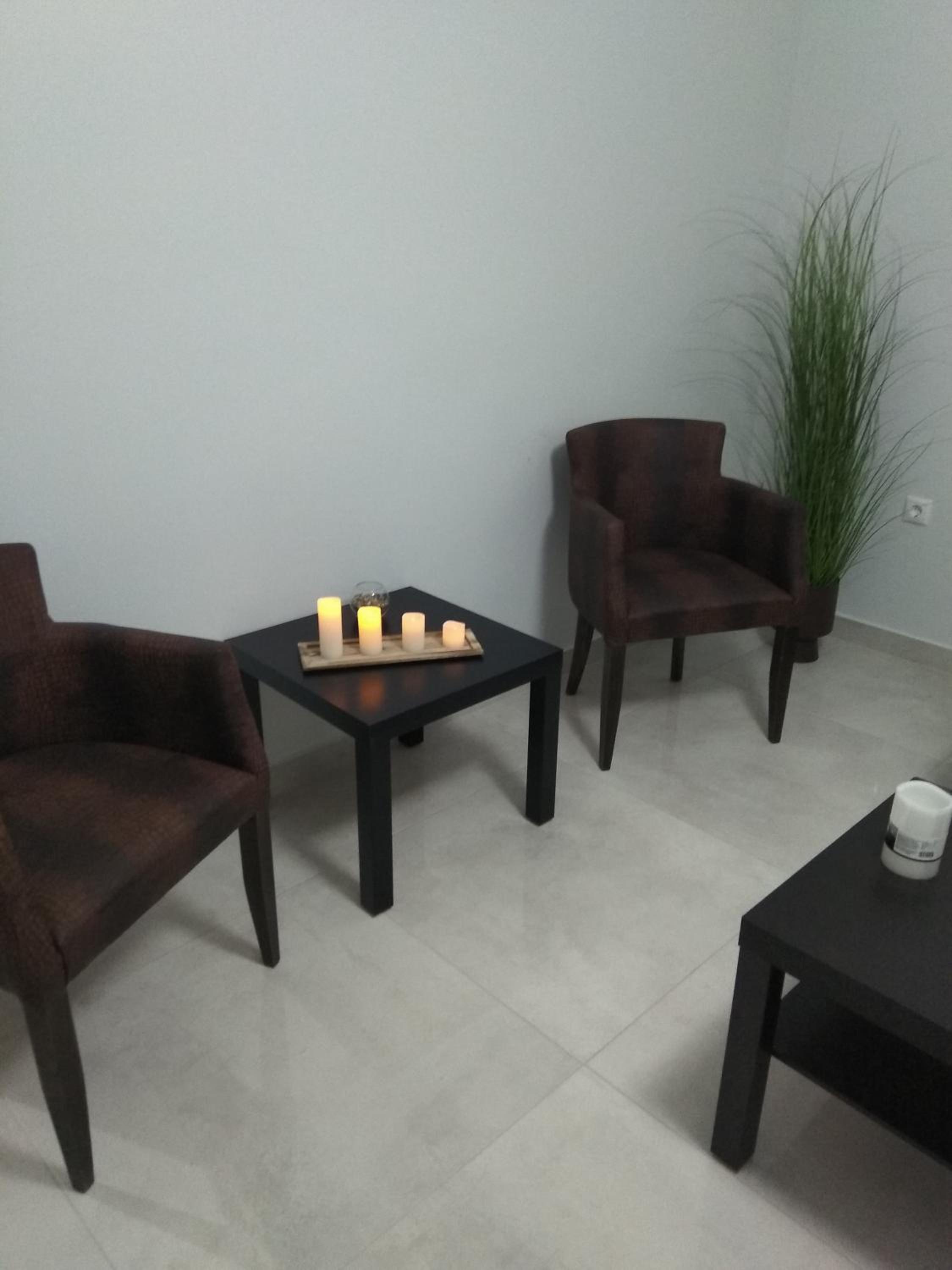 One-Bedroom Apartment - Photo 13