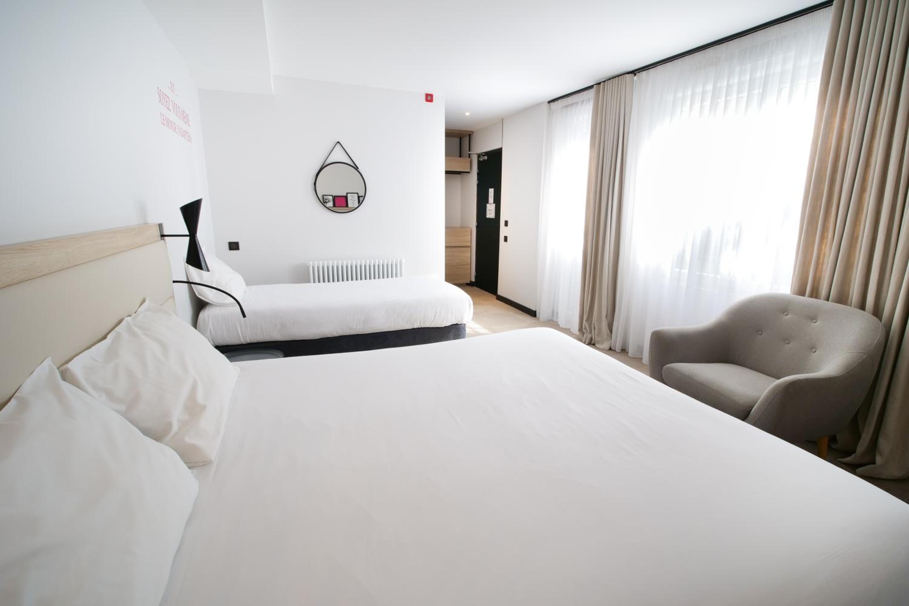 Junior Suite (3 Adults) photo 3