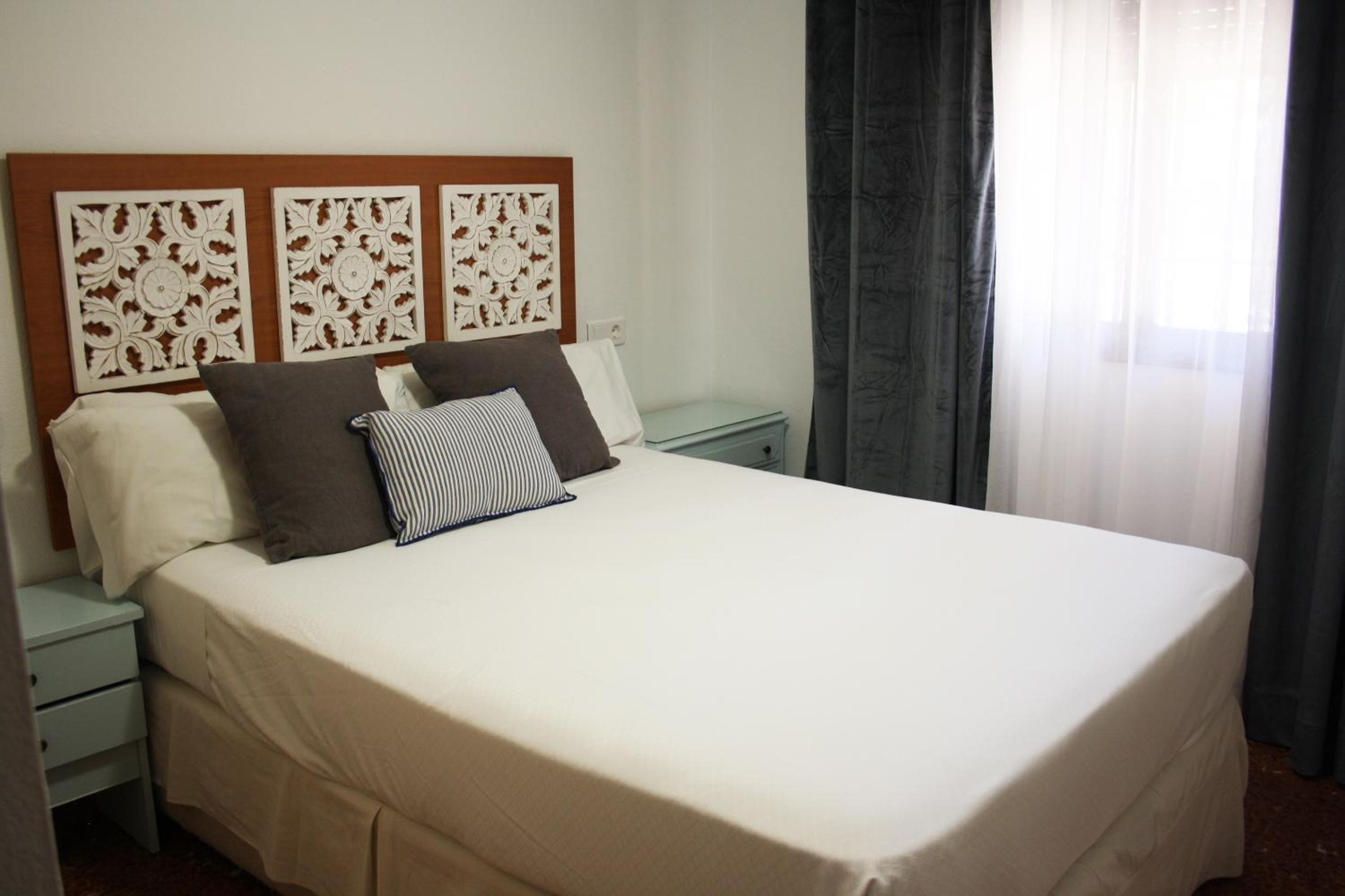 Apartamento planta baja con vistas al estacionamiento