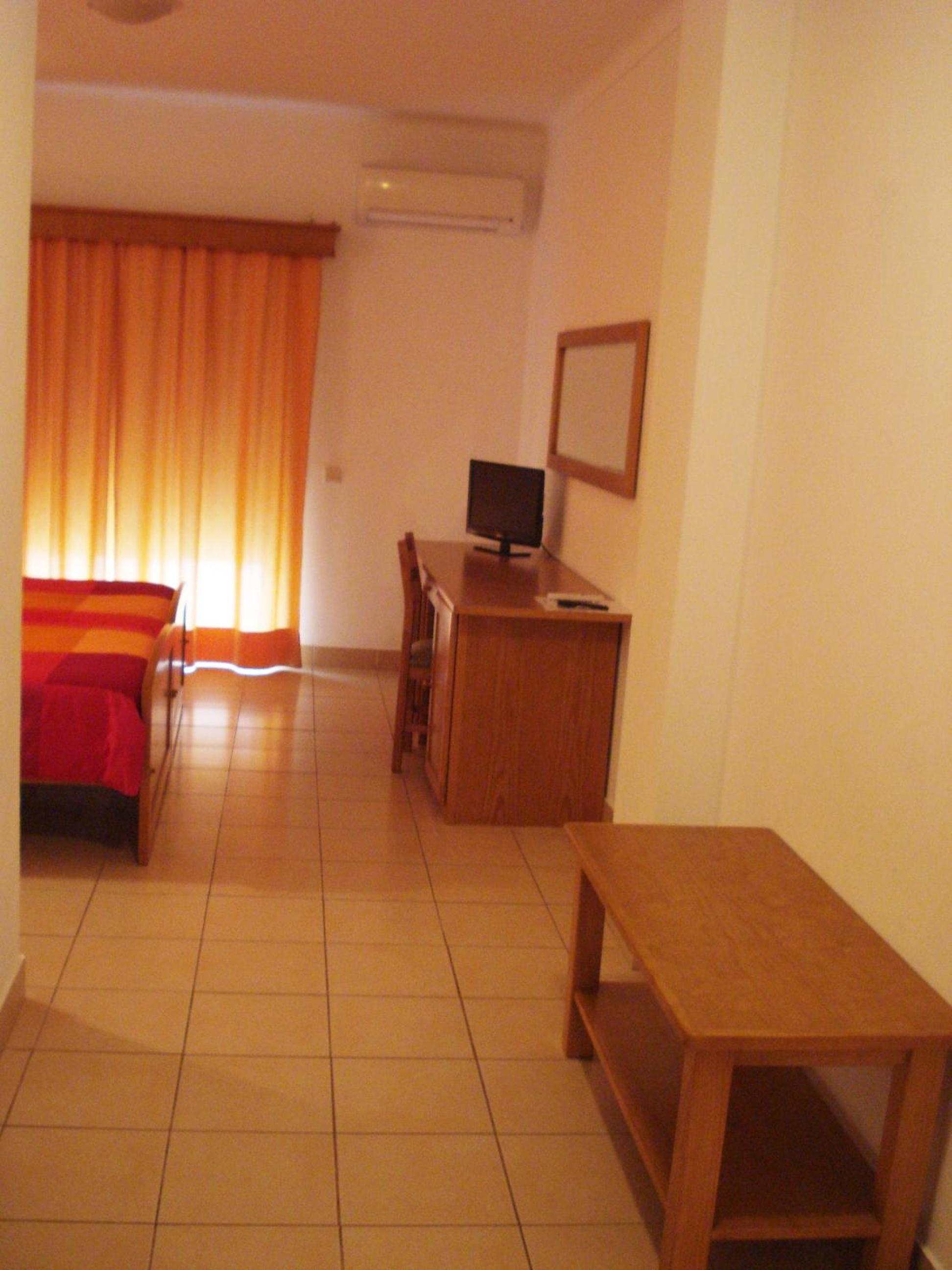 Double Room with Balcony photo 3