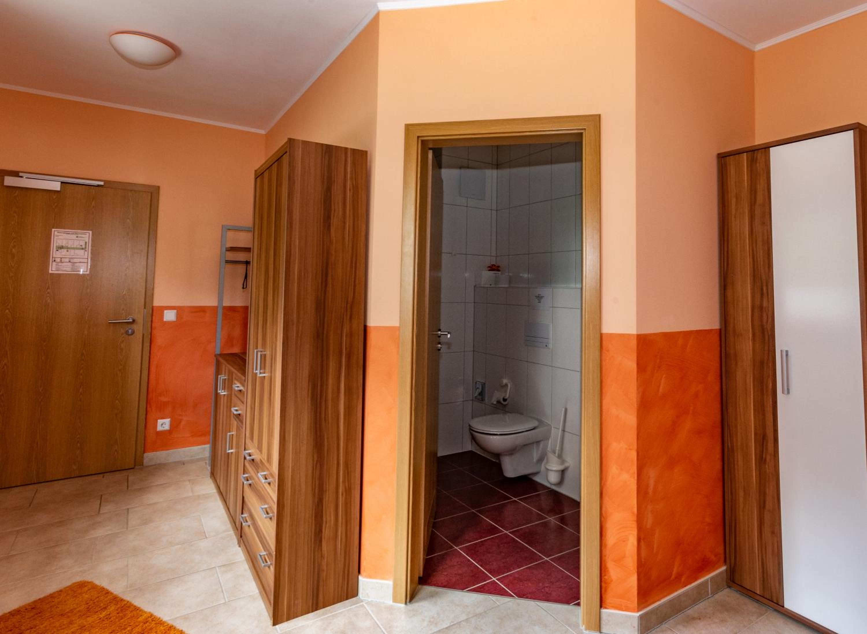 Single Room photo 3