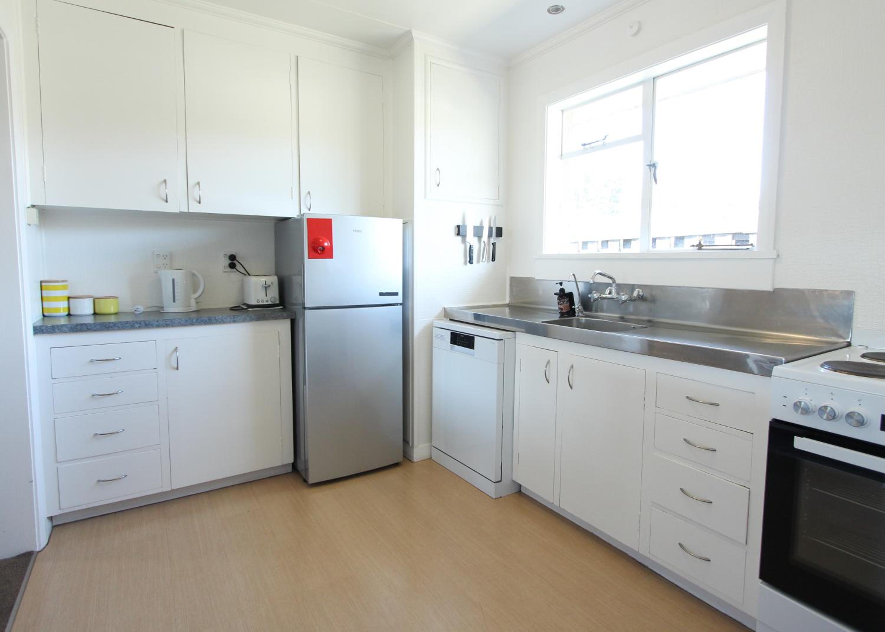 Four-Bedroom House - Photo 25
