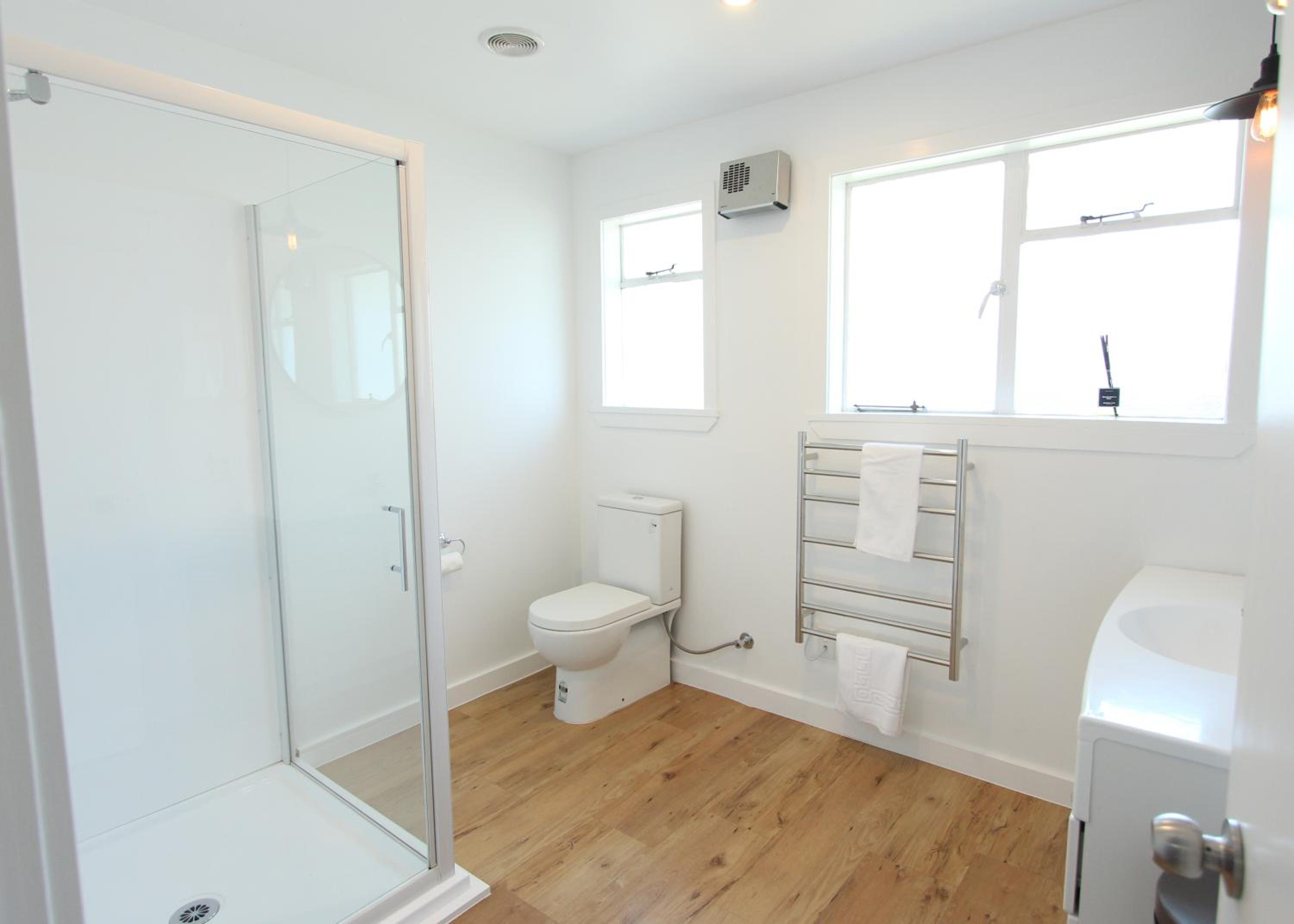 Four-Bedroom House - Photo 2