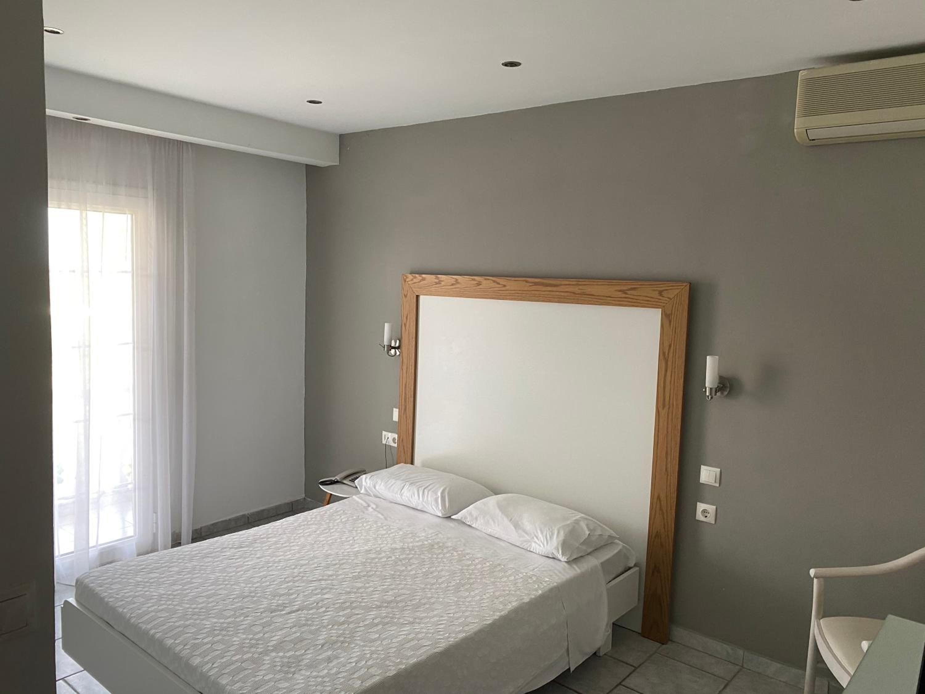 Single Room photo 2