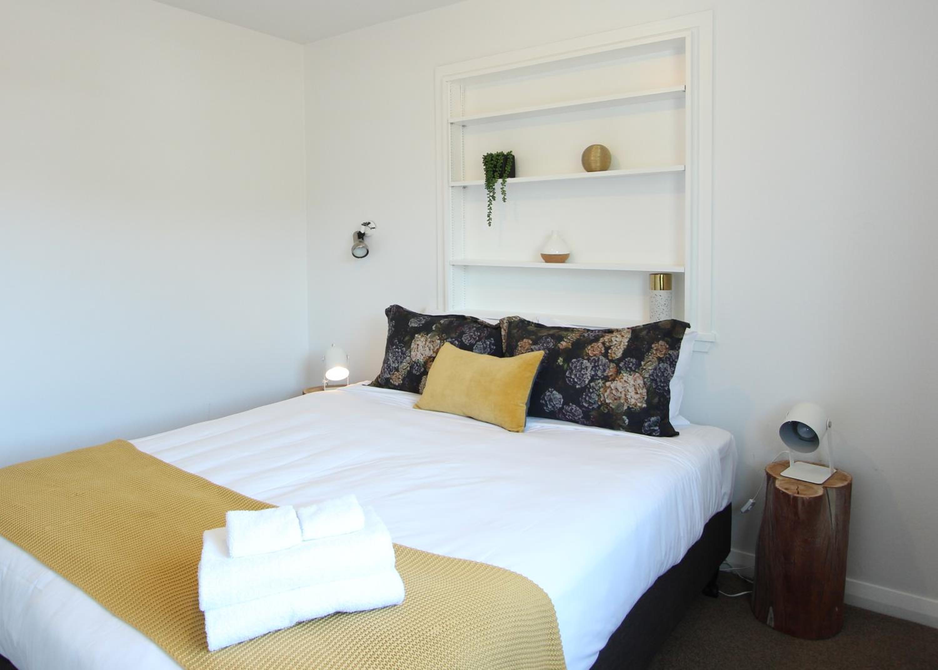 Four-Bedroom House - Photo 14