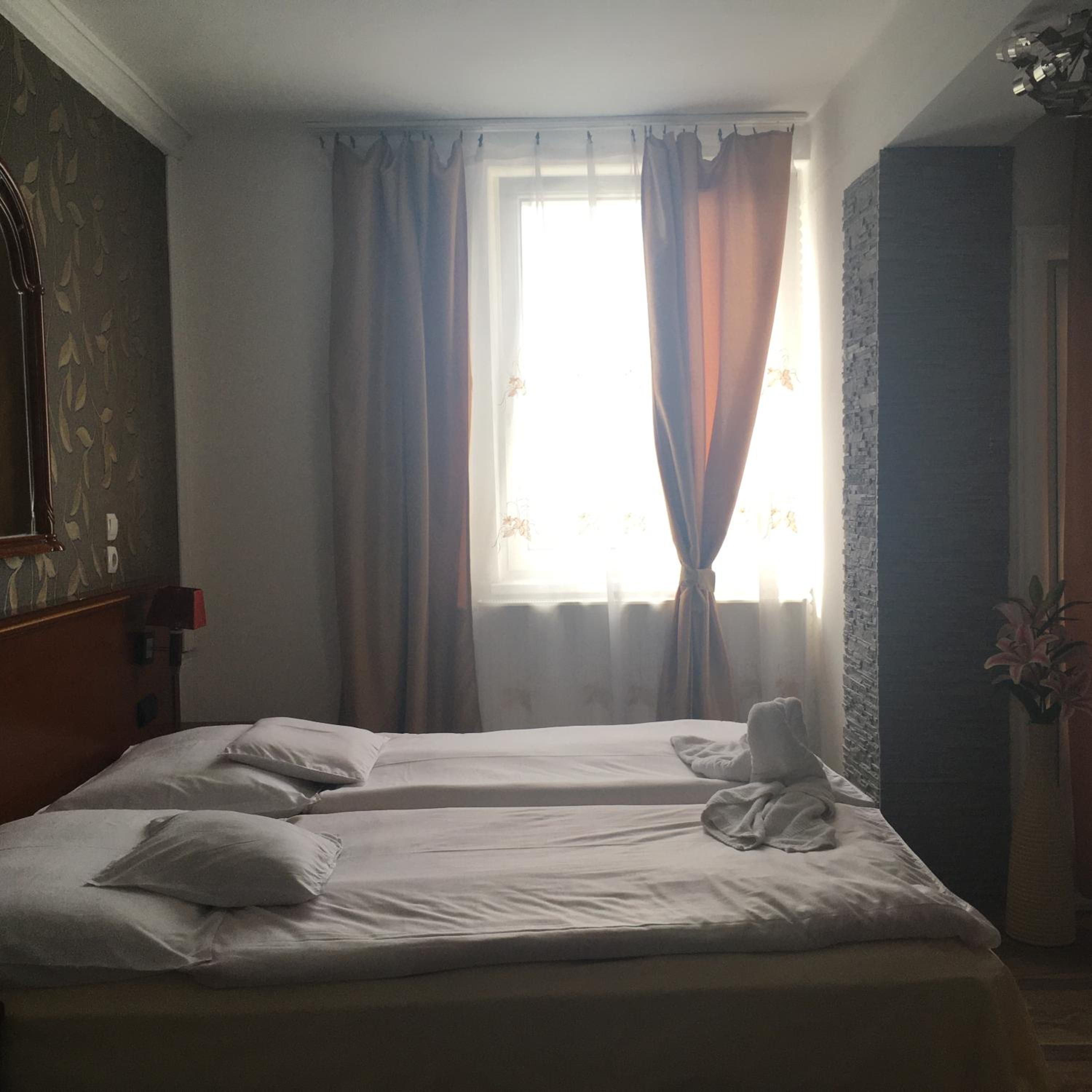 Triple Room - Photo 2