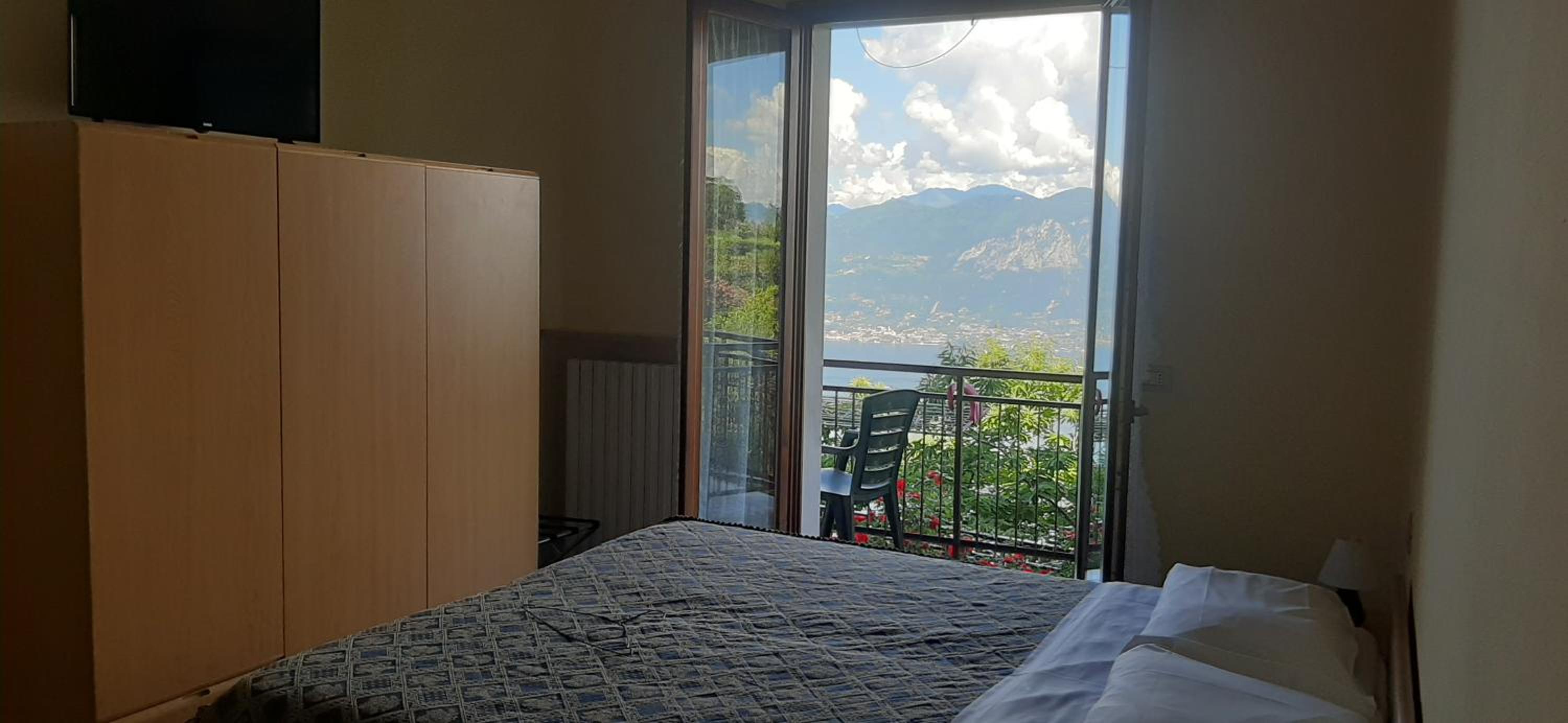 Small Double Room photo 1