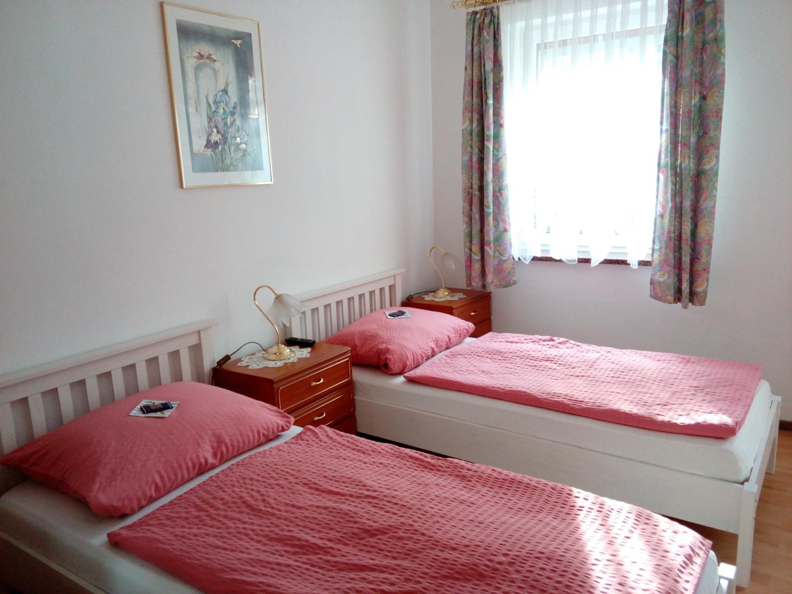 Twin Room with Private Bathroom photo 1