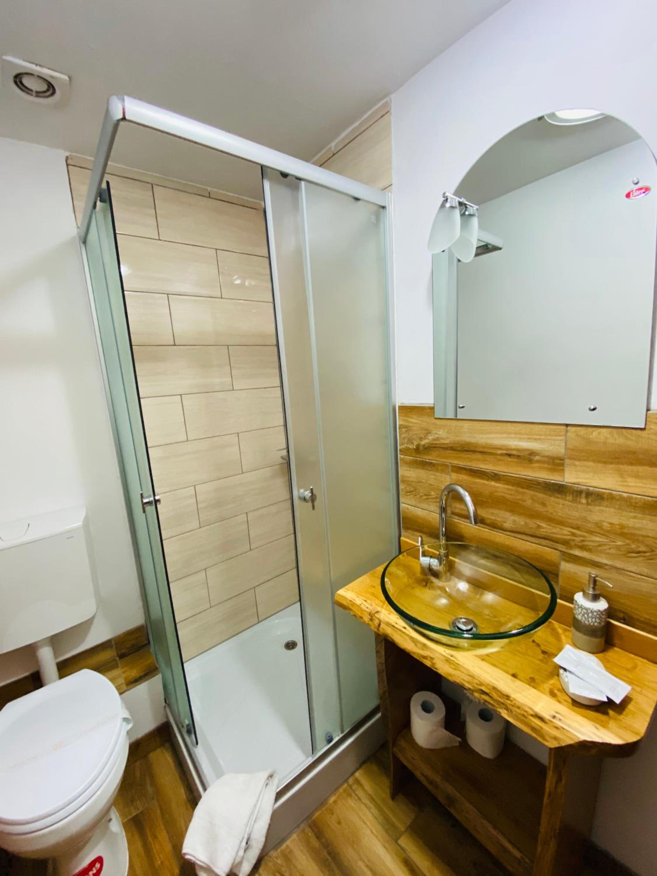 Double Room - Photo 11