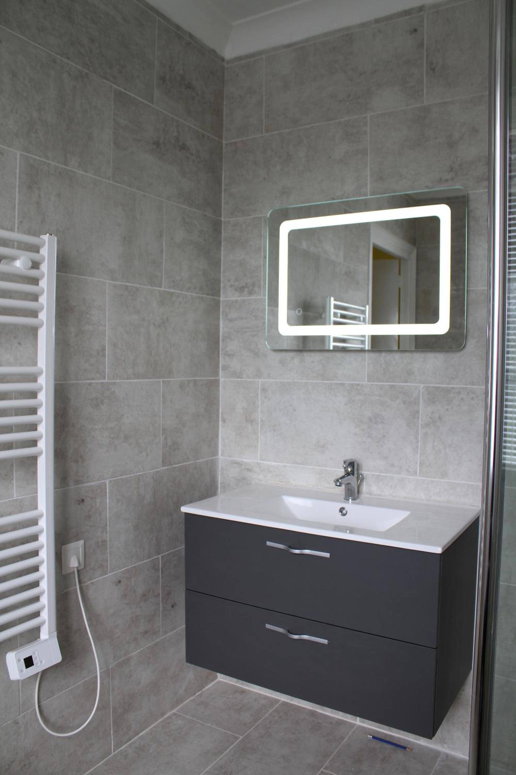 Superior King Suite - Photo 4