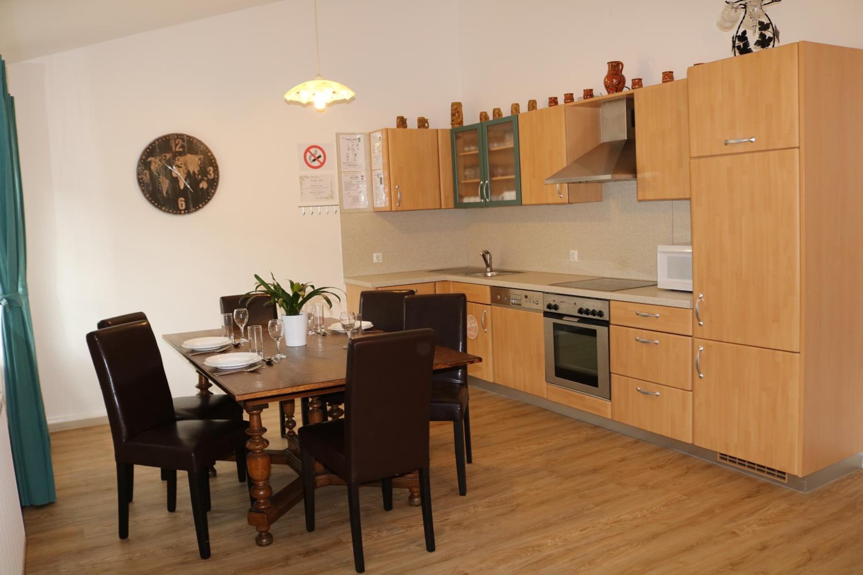 Apartment with Terrace photo 2