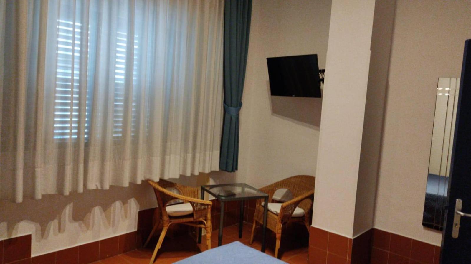 Triple Room - Photo 3