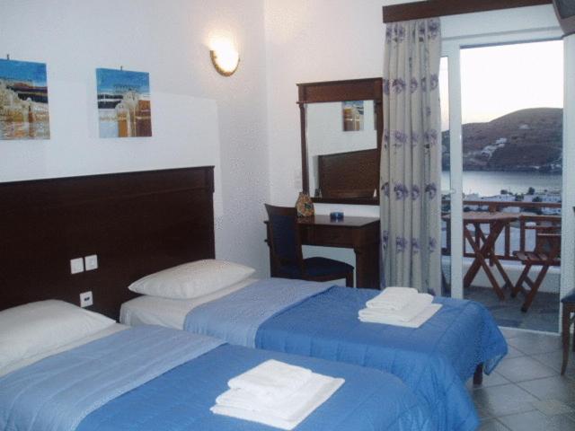 Twin Room - Photo 7