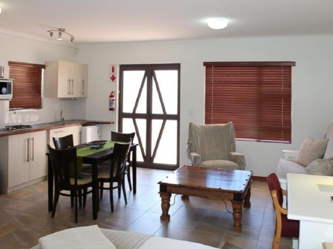 Family Room photo 1
