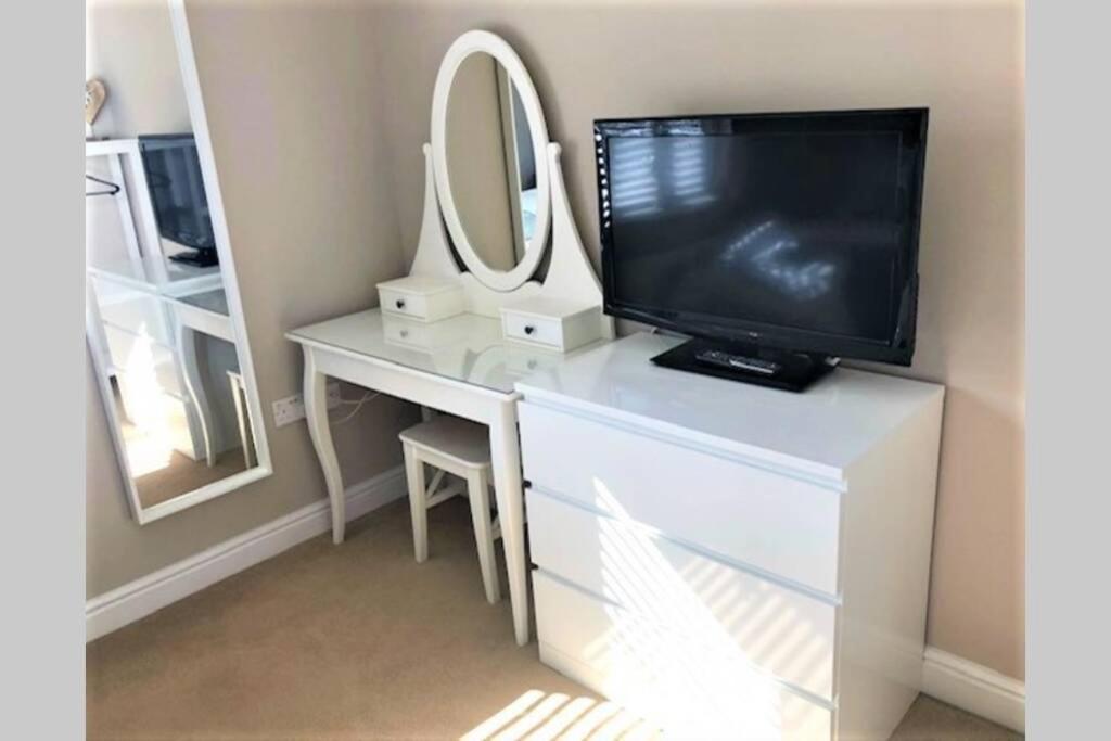 Two-Bedroom House photo 2
