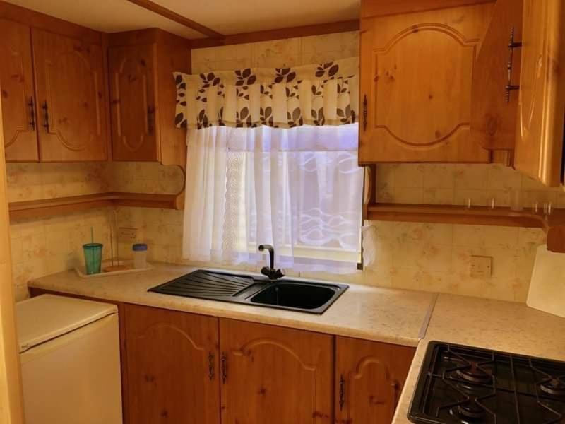 Two-Bedroom House - Photo 5