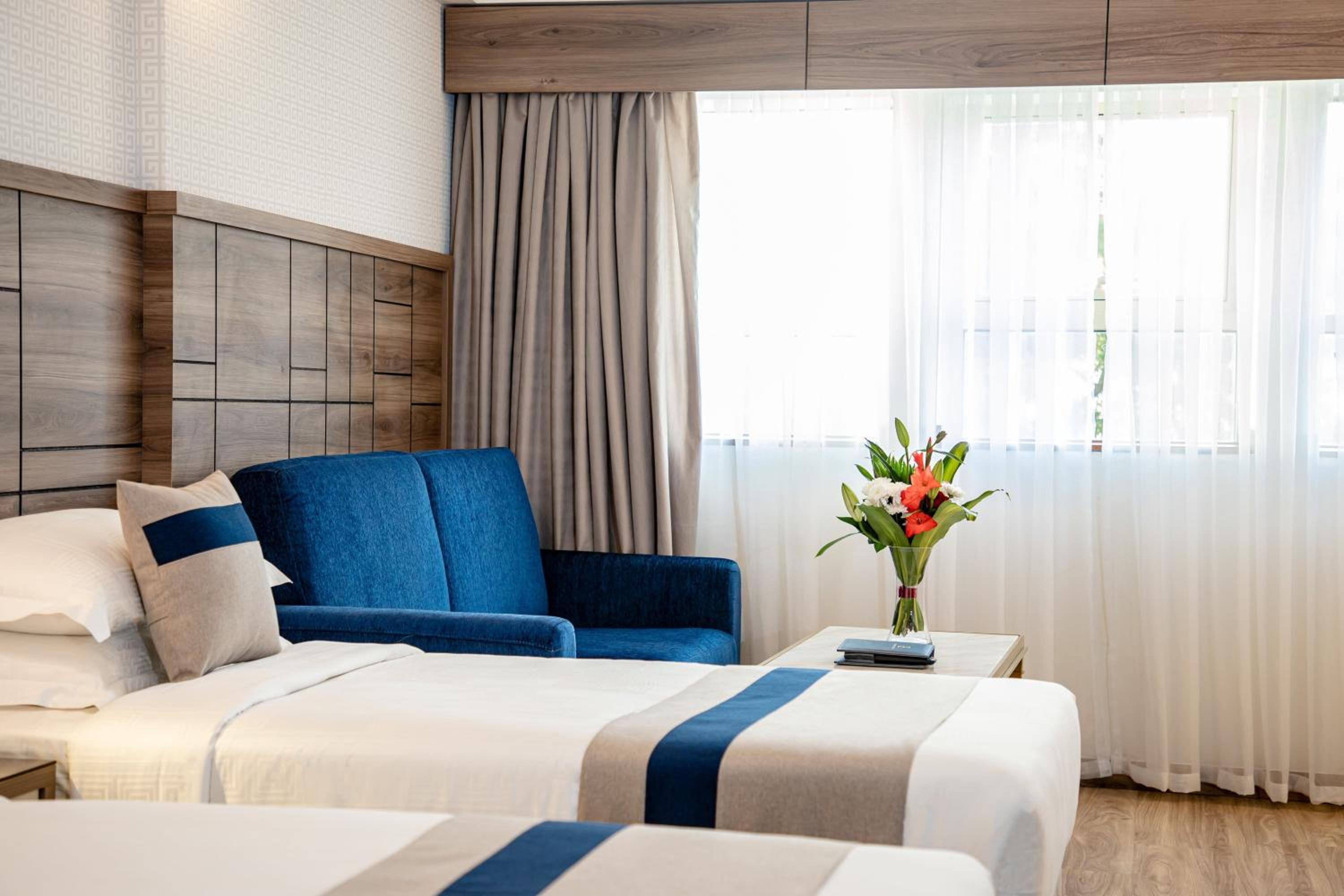 Deluxe Triple Room photo 2