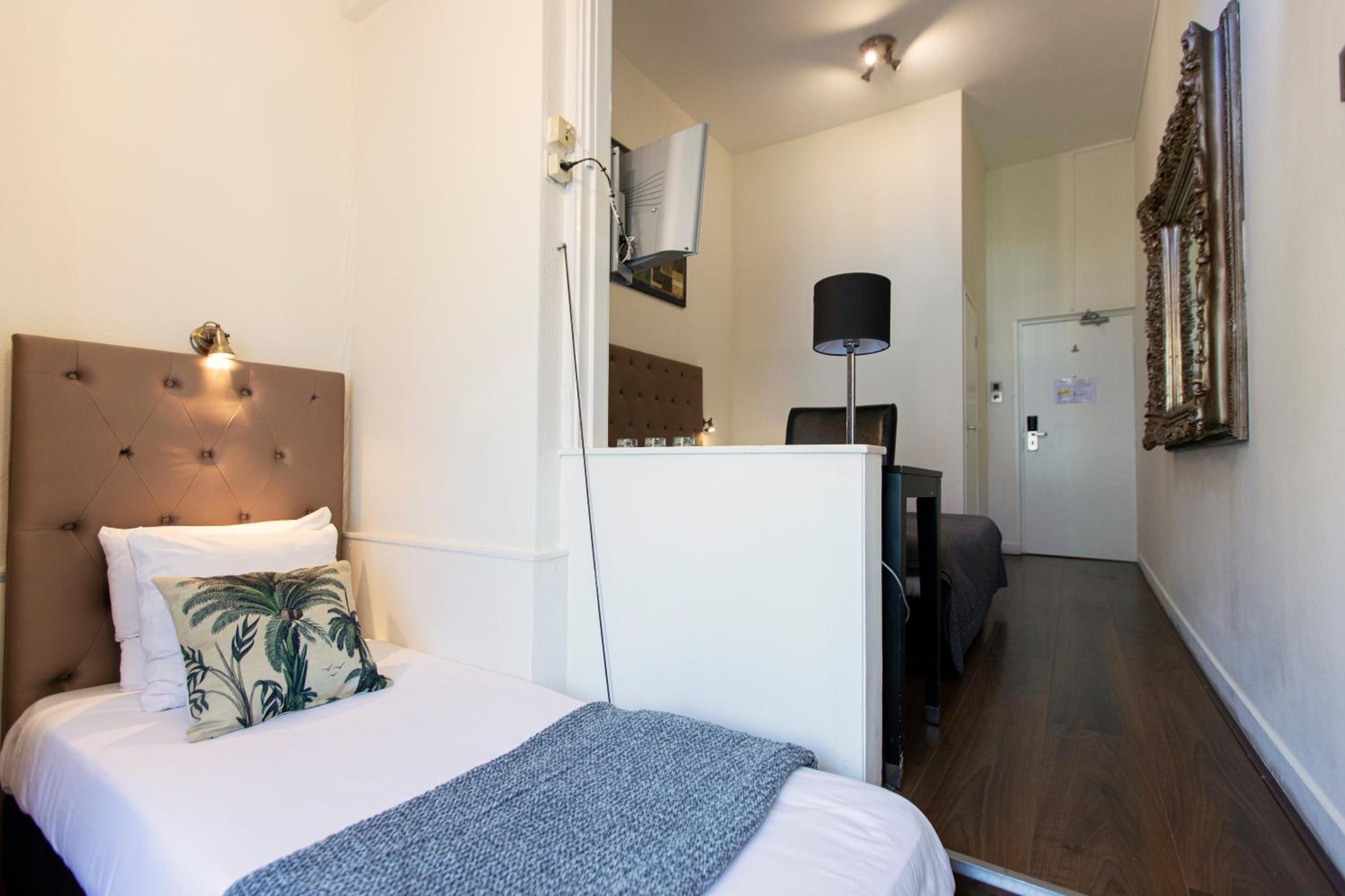 Standard Triple Room photo 3