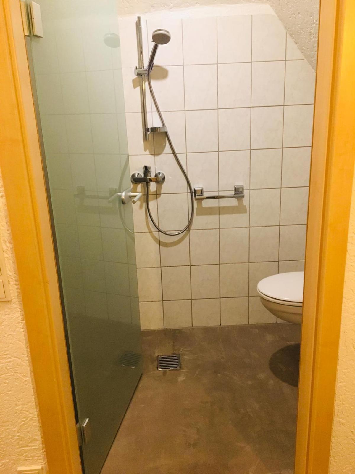 Budget Double Room - Photo 2