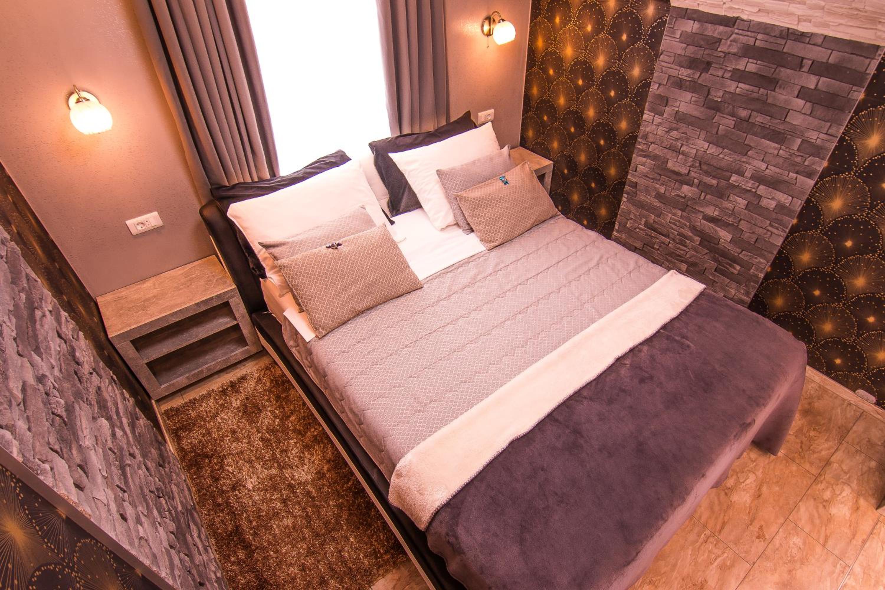 Comfort Triple Room with Shower - Photo 2