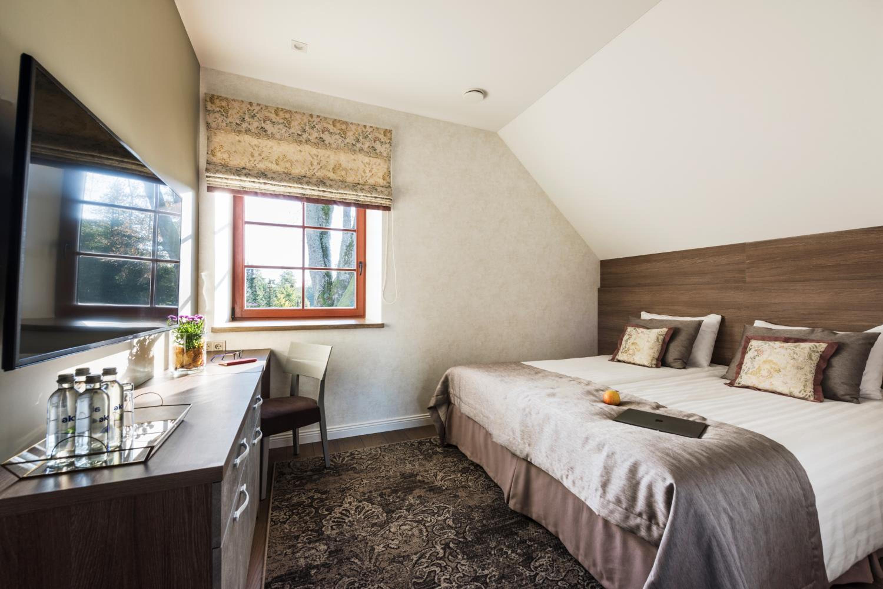 Double or Twin Room with Spa Access photo 2
