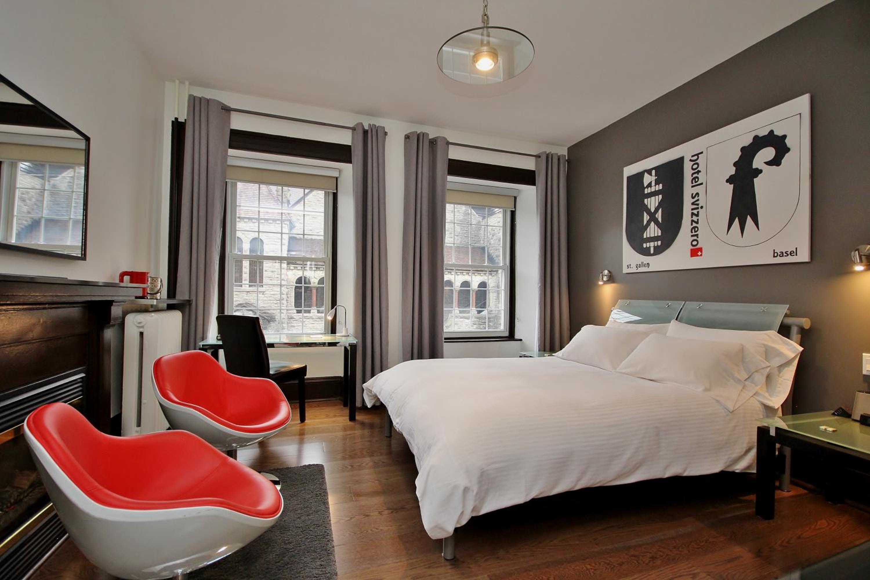 Superior Queen Room with Fireplace