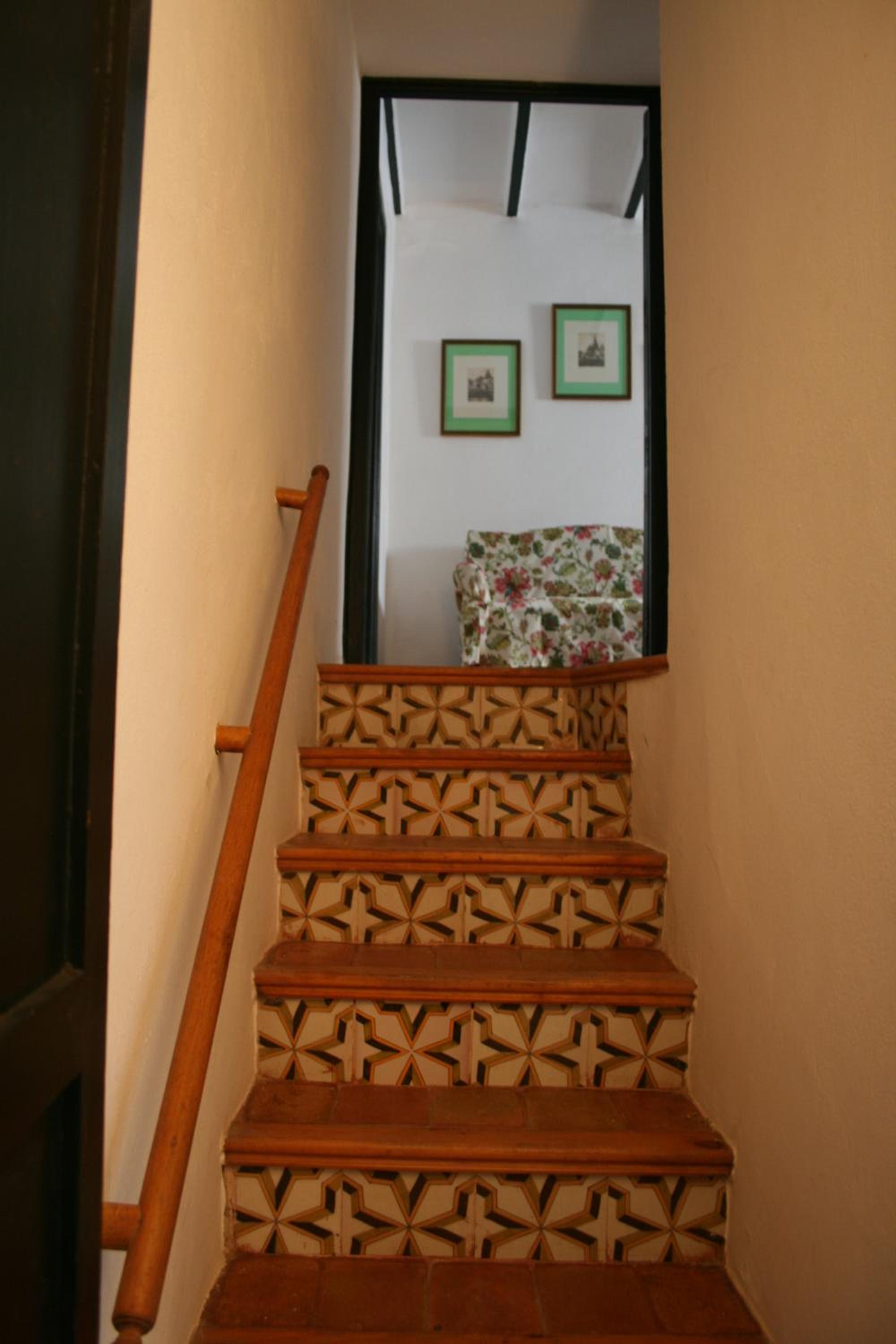 Three-Bedroom House - Photo 6
