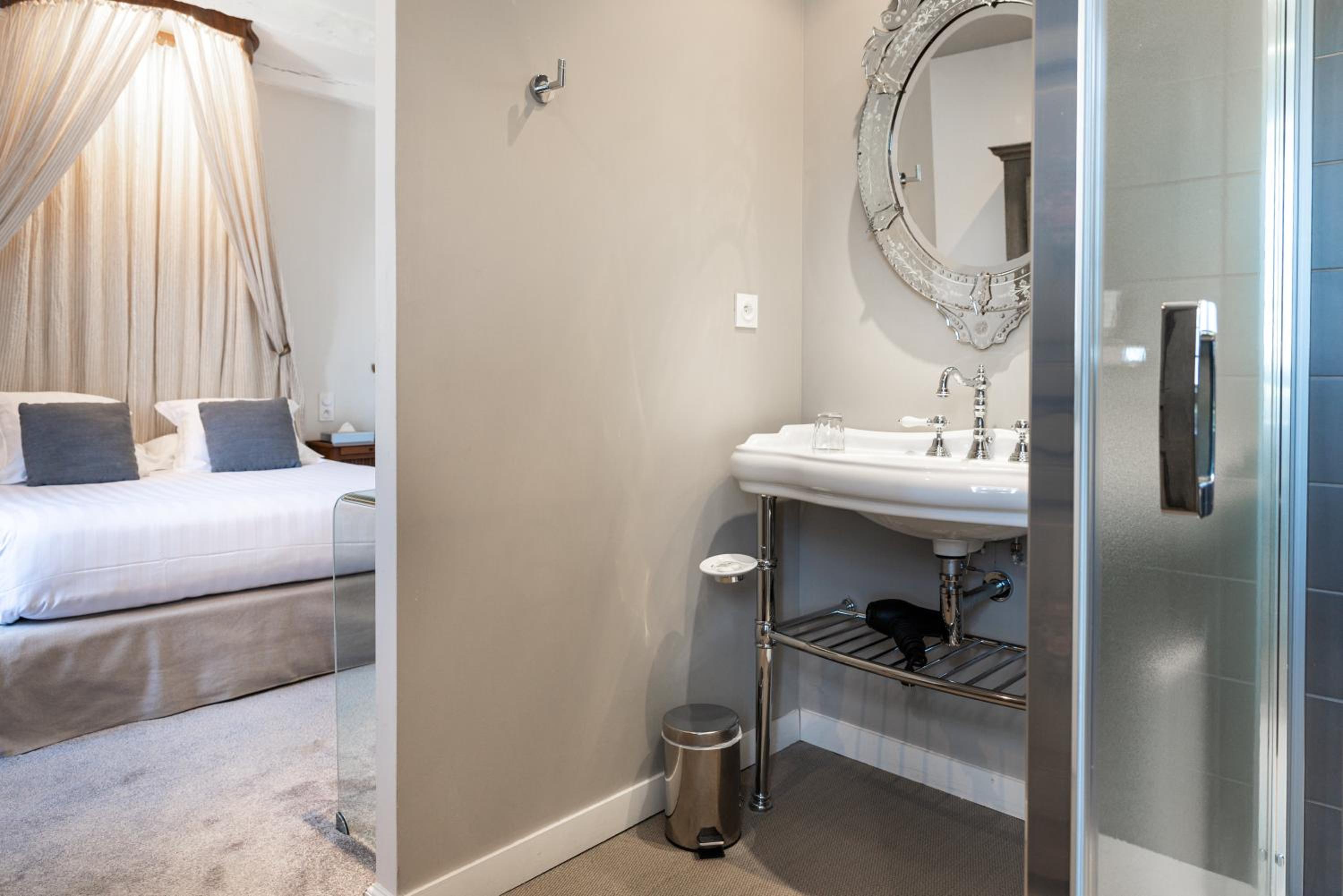 Superior Double Room - Photo 3