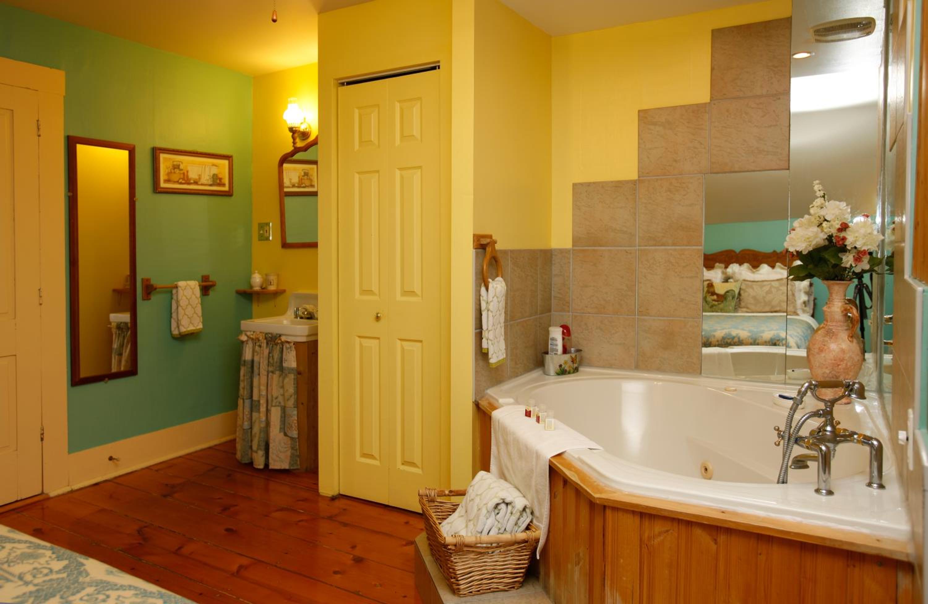Queen Room with Garden View photo 2