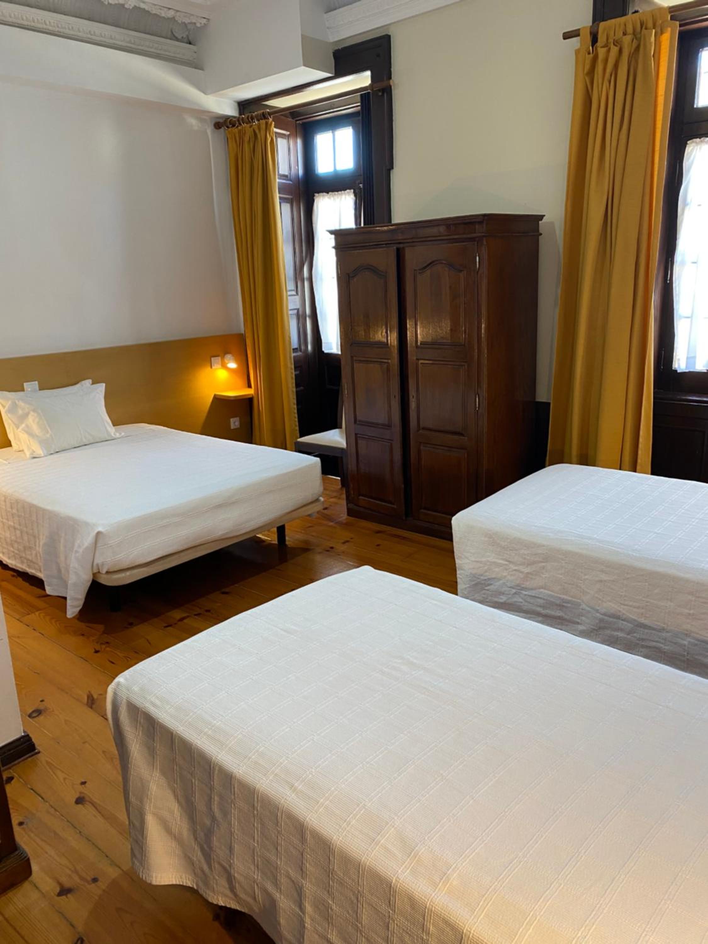 Quadruple Room - Photo 5