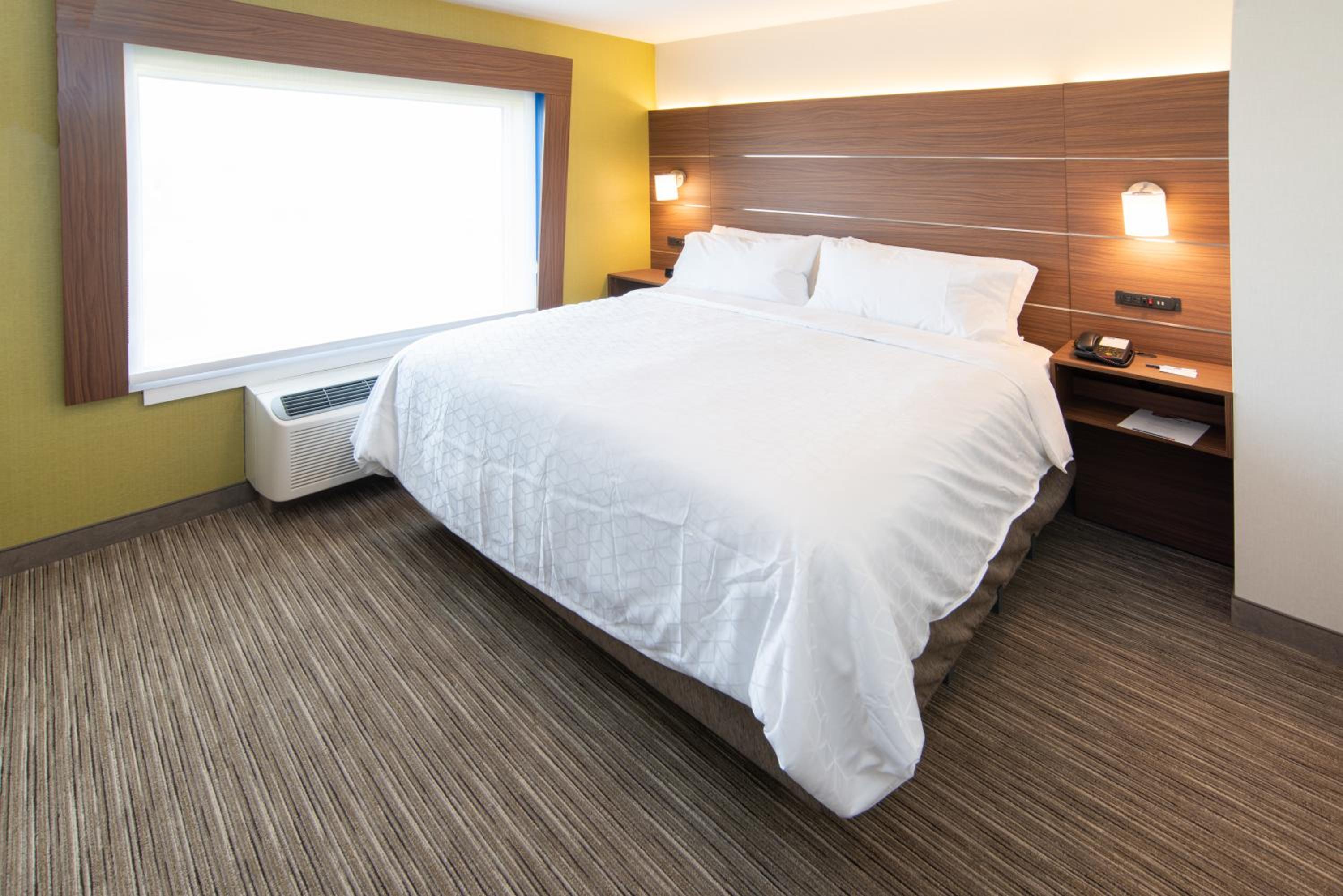 King Suite - Photo 1