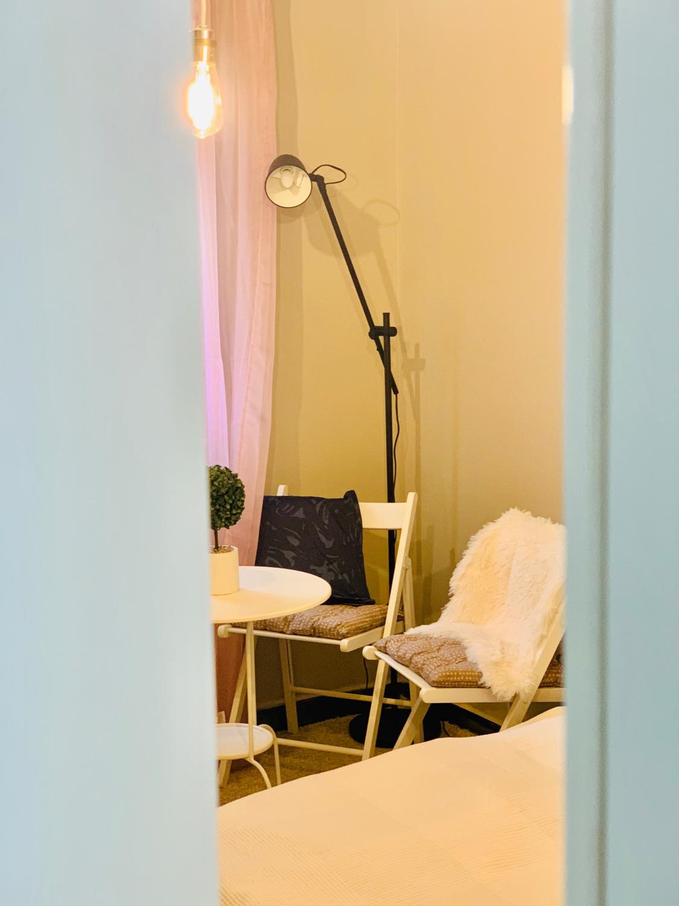 One-Bedroom Apartment - Photo 4