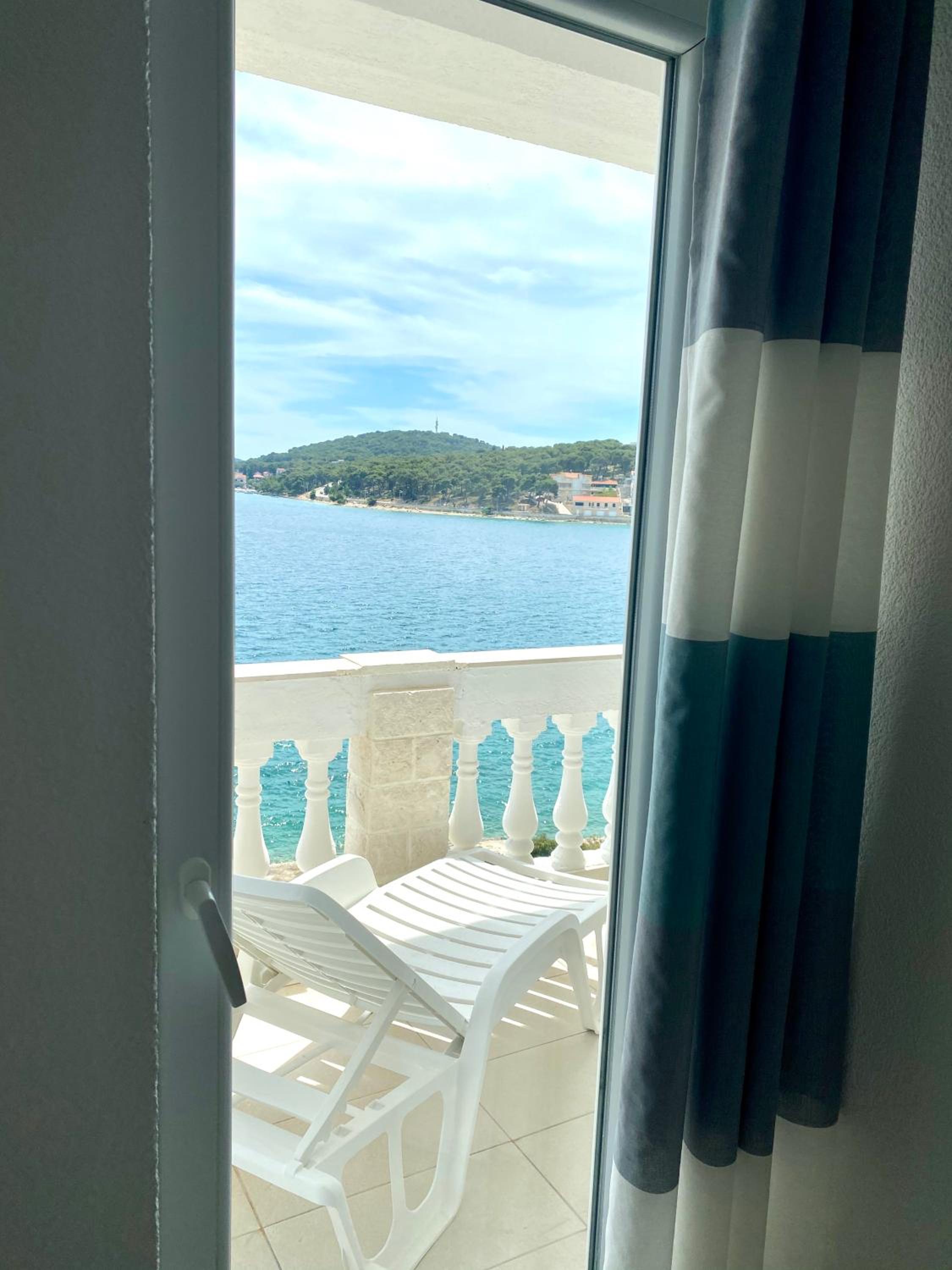 Apartment with Sea View - Photo 20