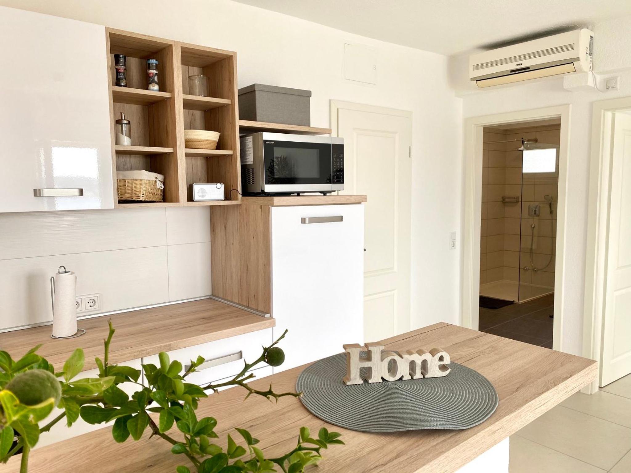 Apartment with Sea View - Photo 10