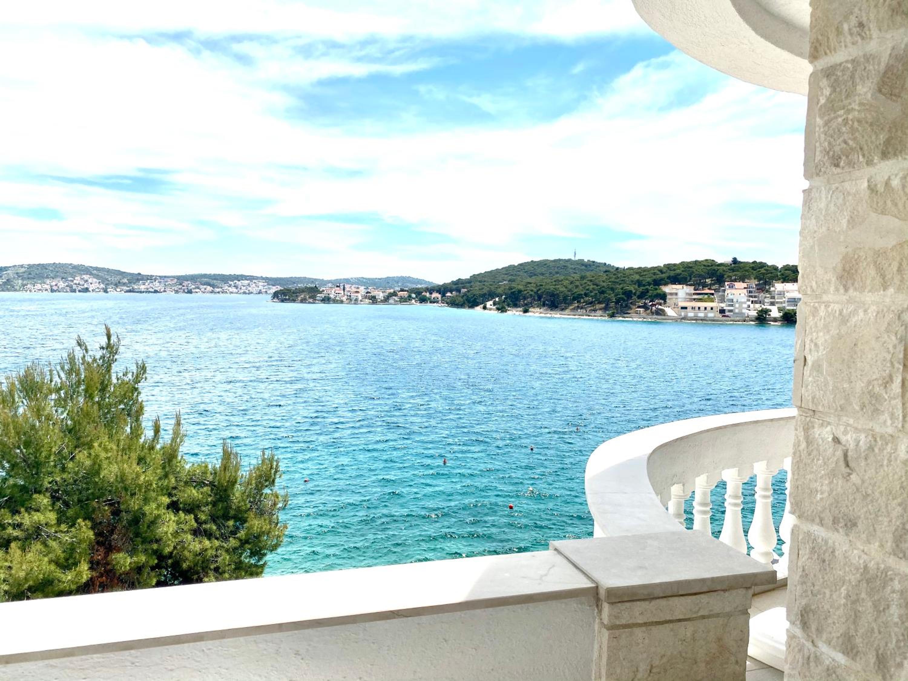 Apartment with Sea View - Photo 19