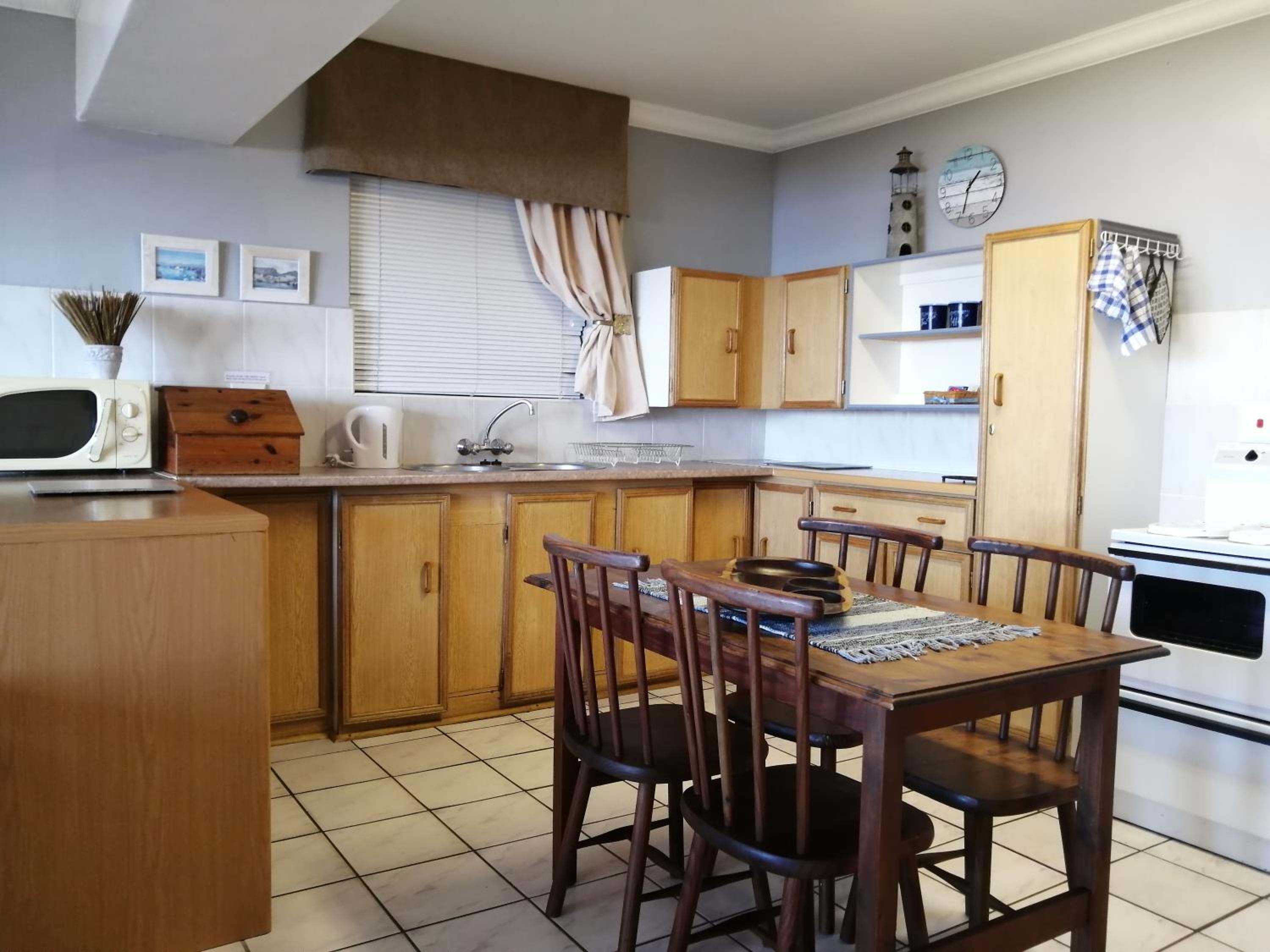 Cottage with Sea View - Photo 3