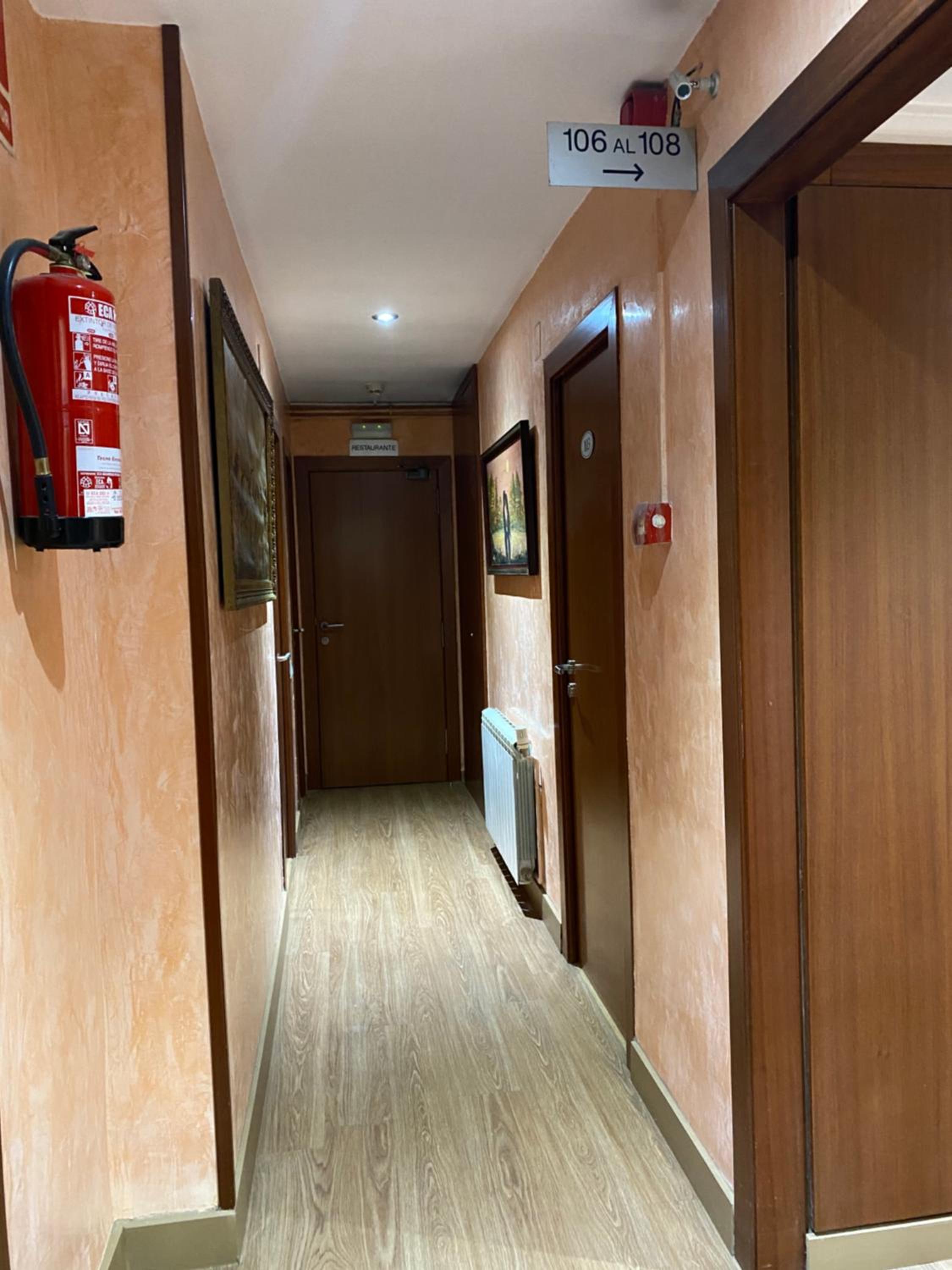 Habitación Doble con Baño Compartido