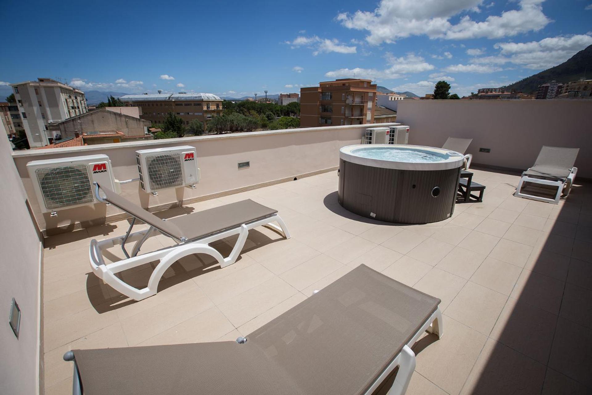 Apartment - Photo 5